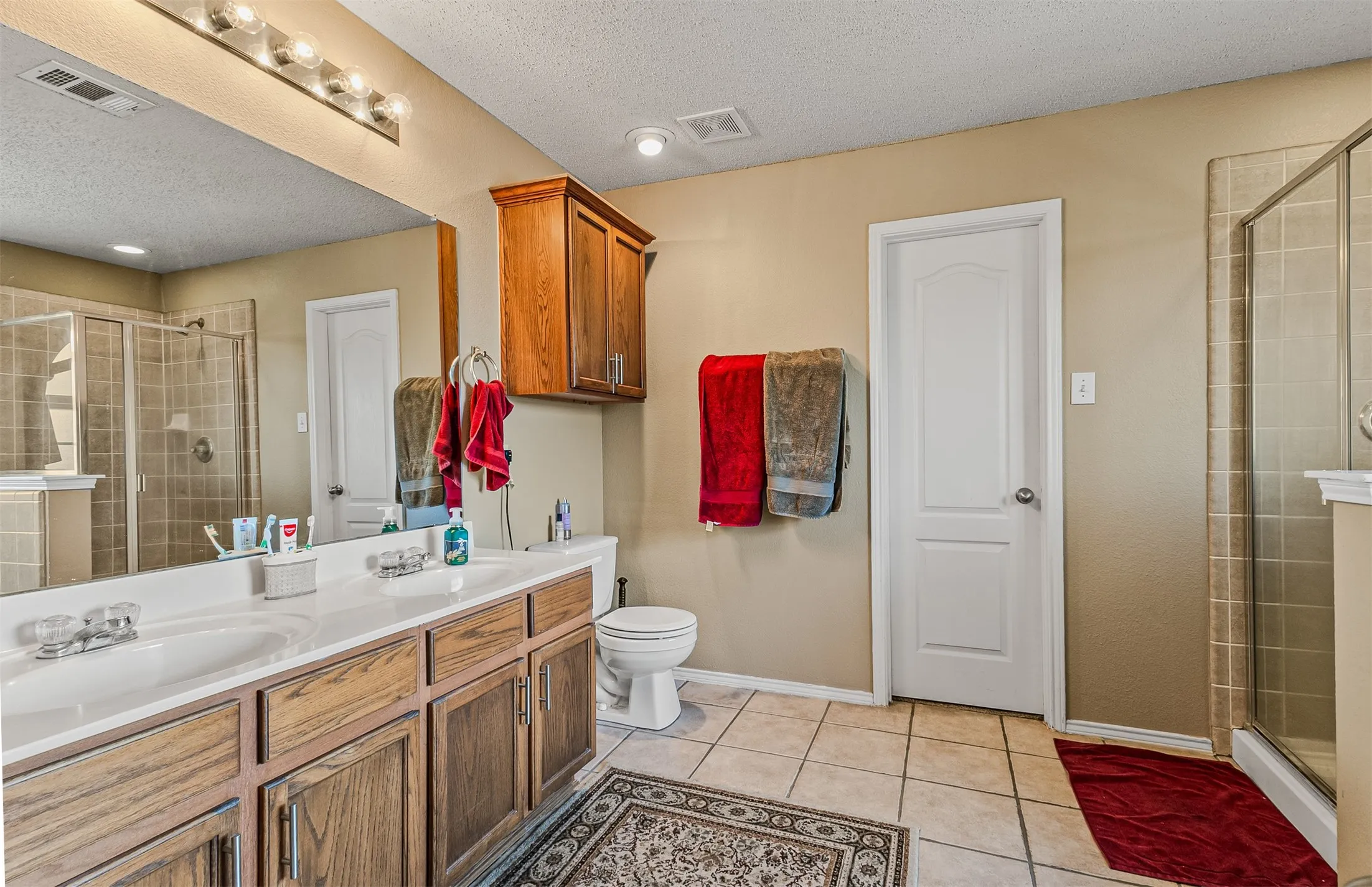 Single Family Residence For Sale in Dallas County , 2177 Lone Pecan Drive, Mesquite, Texas 75181, 4 Bedroom, 3 Bathroom, 2 Garage spaces, 3,034 Sqft, built in 2003, mls#21298116, Real Estate Agent in Mesquite, Homes For Sale in Dallas county, Homes For Sale in Mesquite, Realtor in Mesquite Texas, Real Estate Brokerage Independent Realty Texas, Luminita Cordes Realtor