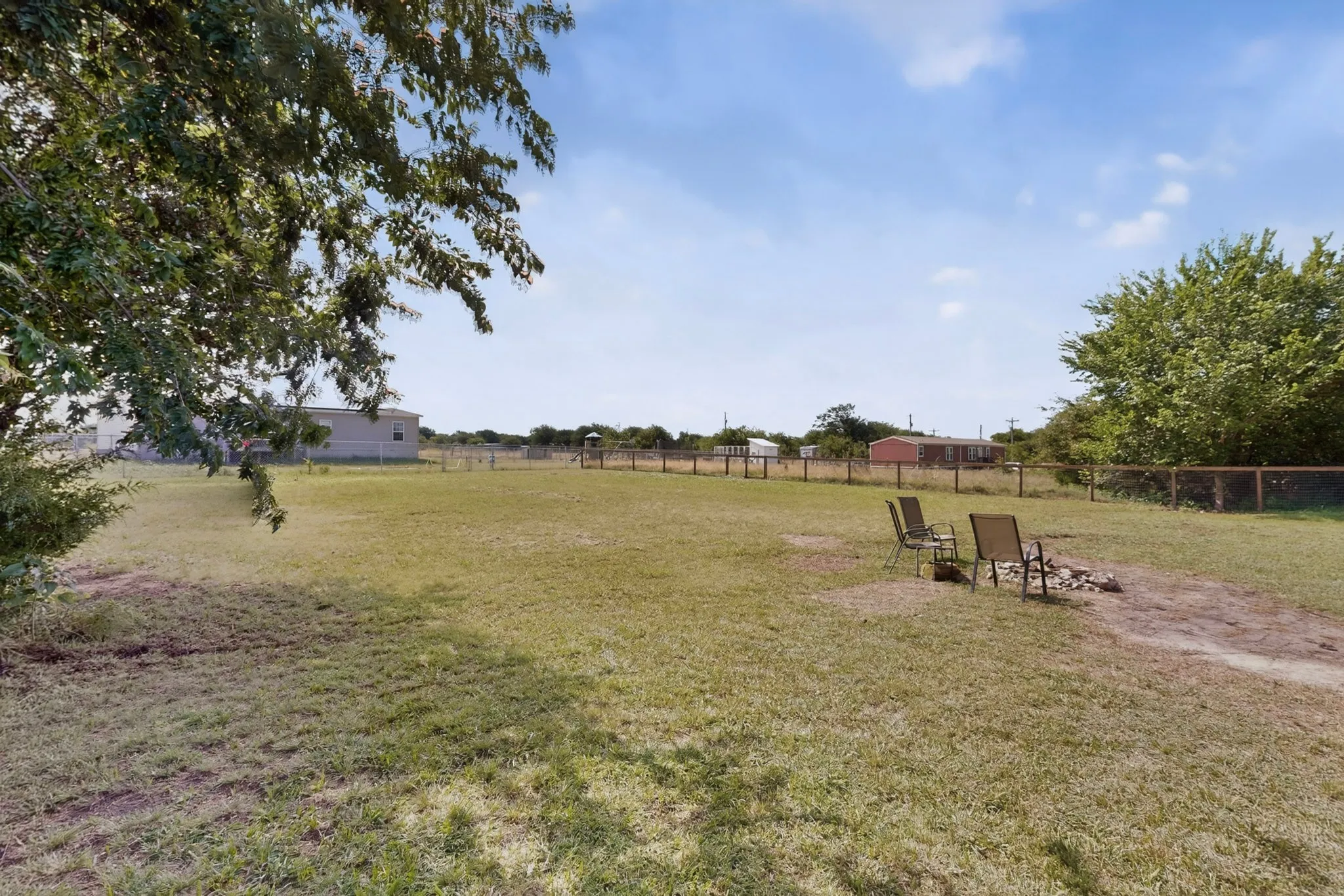 Manufactured Home For Sale in Wise County , 115 Vinall Circle, Decatur, Texas 76234, 3 Bedroom, 2 Bathroom, Garage spaces, 1,512 Sqft, built in 2020, mls#21299987, Real Estate Agent in Decatur, Homes For Sale in Wise county, Homes For Sale in Decatur, Realtor in Decatur Texas, Real Estate Brokerage Independent Realty Texas, Luminita Cordes Realtor