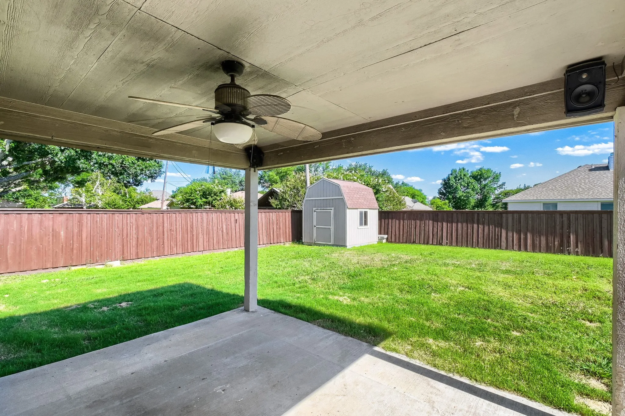 Single Family Residence For Sale in Collin County , 910 W Bois D Arc Street, Celina, Texas 75009, 3 Bedroom, 2 Bathroom, 2 Garage spaces, 1,748 Sqft, built in 2006, mls#21210346, Real Estate Agent in Celina, Homes For Sale in Collin county, Homes For Sale in Celina, Realtor in Celina Texas, Real Estate Brokerage Independent Realty Texas, Luminita Cordes Realtor