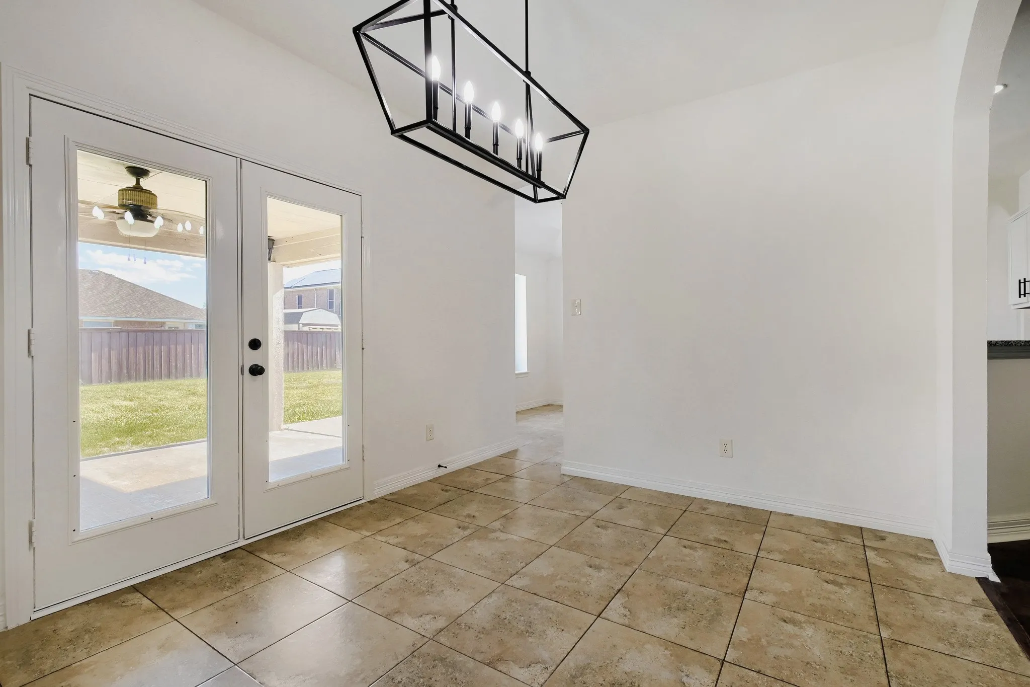 Single Family Residence For Sale in Collin County , 910 W Bois D Arc Street, Celina, Texas 75009, 3 Bedroom, 2 Bathroom, 2 Garage spaces, 1,748 Sqft, built in 2006, mls#21210346, Real Estate Agent in Celina, Homes For Sale in Collin county, Homes For Sale in Celina, Realtor in Celina Texas, Real Estate Brokerage Independent Realty Texas, Luminita Cordes Realtor