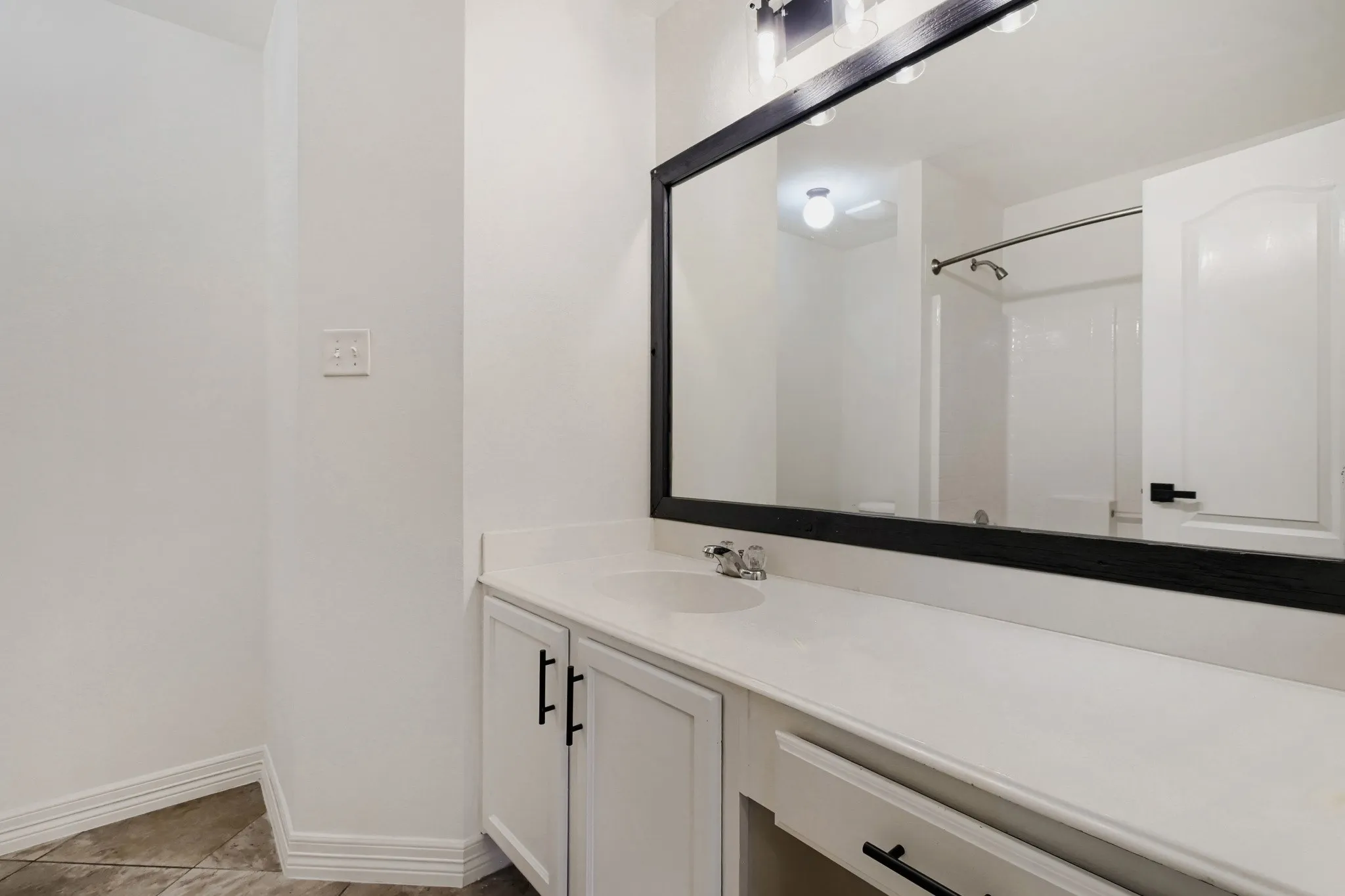 Single Family Residence For Sale in Collin County , 910 W Bois D Arc Street, Celina, Texas 75009, 3 Bedroom, 2 Bathroom, 2 Garage spaces, 1,748 Sqft, built in 2006, mls#21210346, Real Estate Agent in Celina, Homes For Sale in Collin county, Homes For Sale in Celina, Realtor in Celina Texas, Real Estate Brokerage Independent Realty Texas, Luminita Cordes Realtor