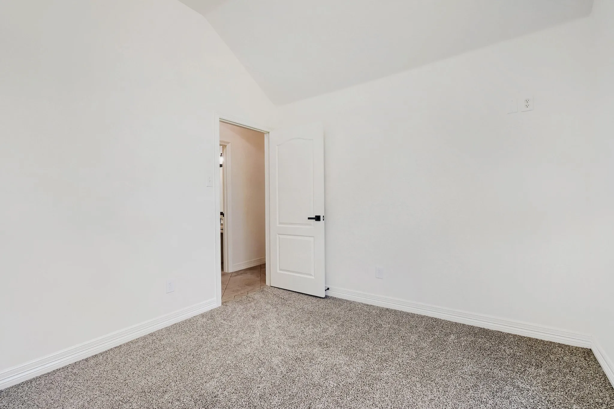 Single Family Residence For Sale in Collin County , 910 W Bois D Arc Street, Celina, Texas 75009, 3 Bedroom, 2 Bathroom, 2 Garage spaces, 1,748 Sqft, built in 2006, mls#21210346, Real Estate Agent in Celina, Homes For Sale in Collin county, Homes For Sale in Celina, Realtor in Celina Texas, Real Estate Brokerage Independent Realty Texas, Luminita Cordes Realtor