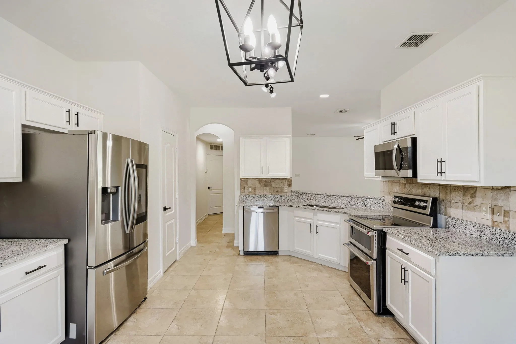 Single Family Residence For Sale in Collin County , 910 W Bois D Arc Street, Celina, Texas 75009, 3 Bedroom, 2 Bathroom, 2 Garage spaces, 1,748 Sqft, built in 2006, mls#21210346, Real Estate Agent in Celina, Homes For Sale in Collin county, Homes For Sale in Celina, Realtor in Celina Texas, Real Estate Brokerage Independent Realty Texas, Luminita Cordes Realtor