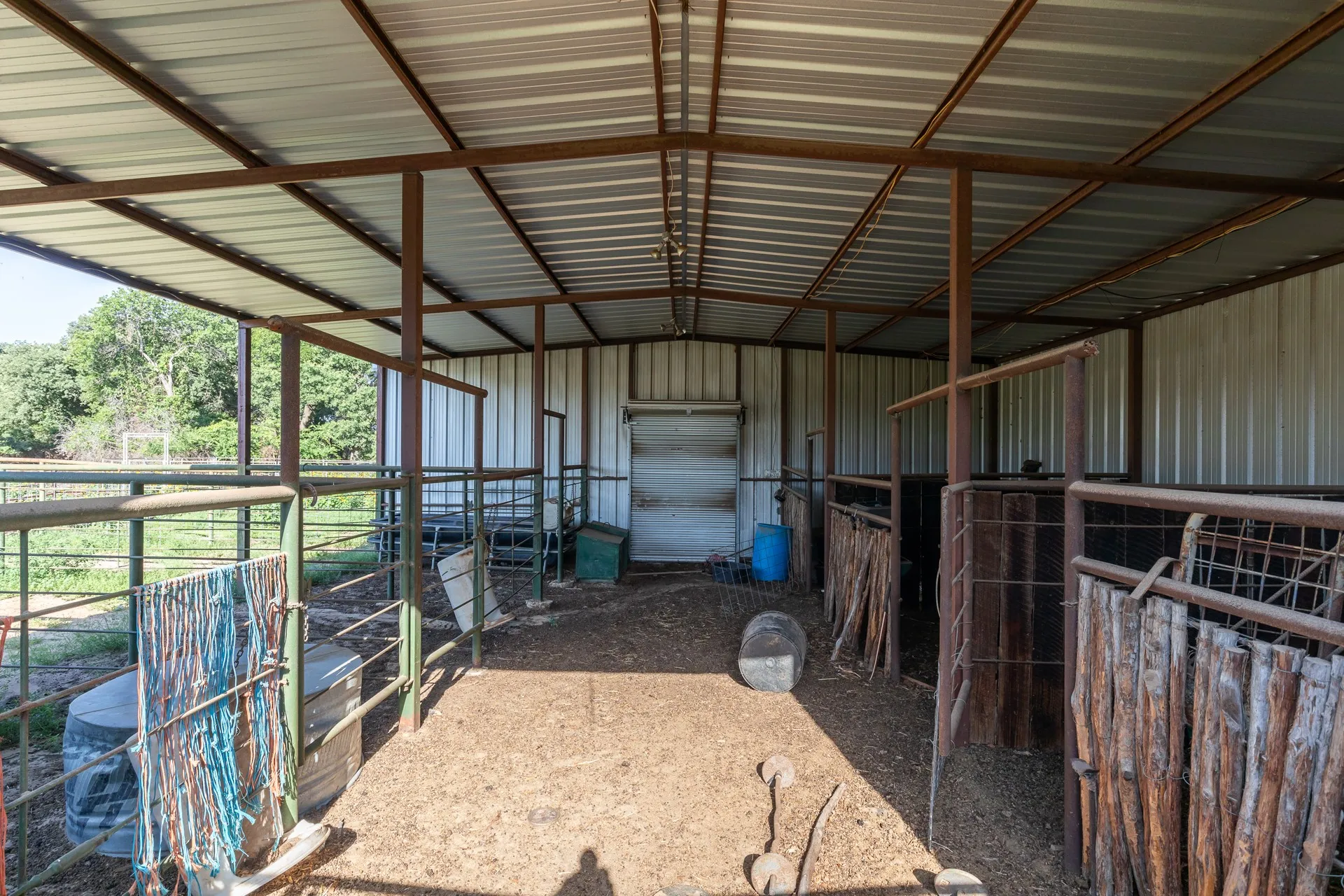 Single Family Residence For Sale in Callahan County , 2143 County Road 113, Clyde, Texas 79510, 4 Bedroom, 2 Bathroom, Garage spaces, 1,820 Sqft, built in 1948, mls#21300928, Real Estate Agent in Clyde, Homes For Sale in Callahan county, Homes For Sale in Clyde, Realtor in Clyde Texas, Real Estate Brokerage Independent Realty Texas, Luminita Cordes Realtor