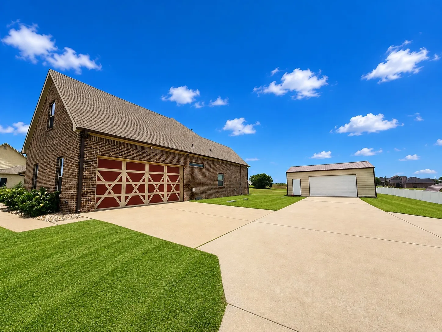 Single Family Residence For Sale in Grayson County , 3028 Harrell Road, Howe, Texas 75459, 4 Bedroom, 4 Bathroom, 2 Garage spaces, 3,732 Sqft, built in 2014, mls#21299947, Real Estate Agent in Howe, Homes For Sale in Grayson county, Homes For Sale in Howe, Realtor in Howe Texas, Real Estate Brokerage Independent Realty Texas, Luminita Cordes Realtor