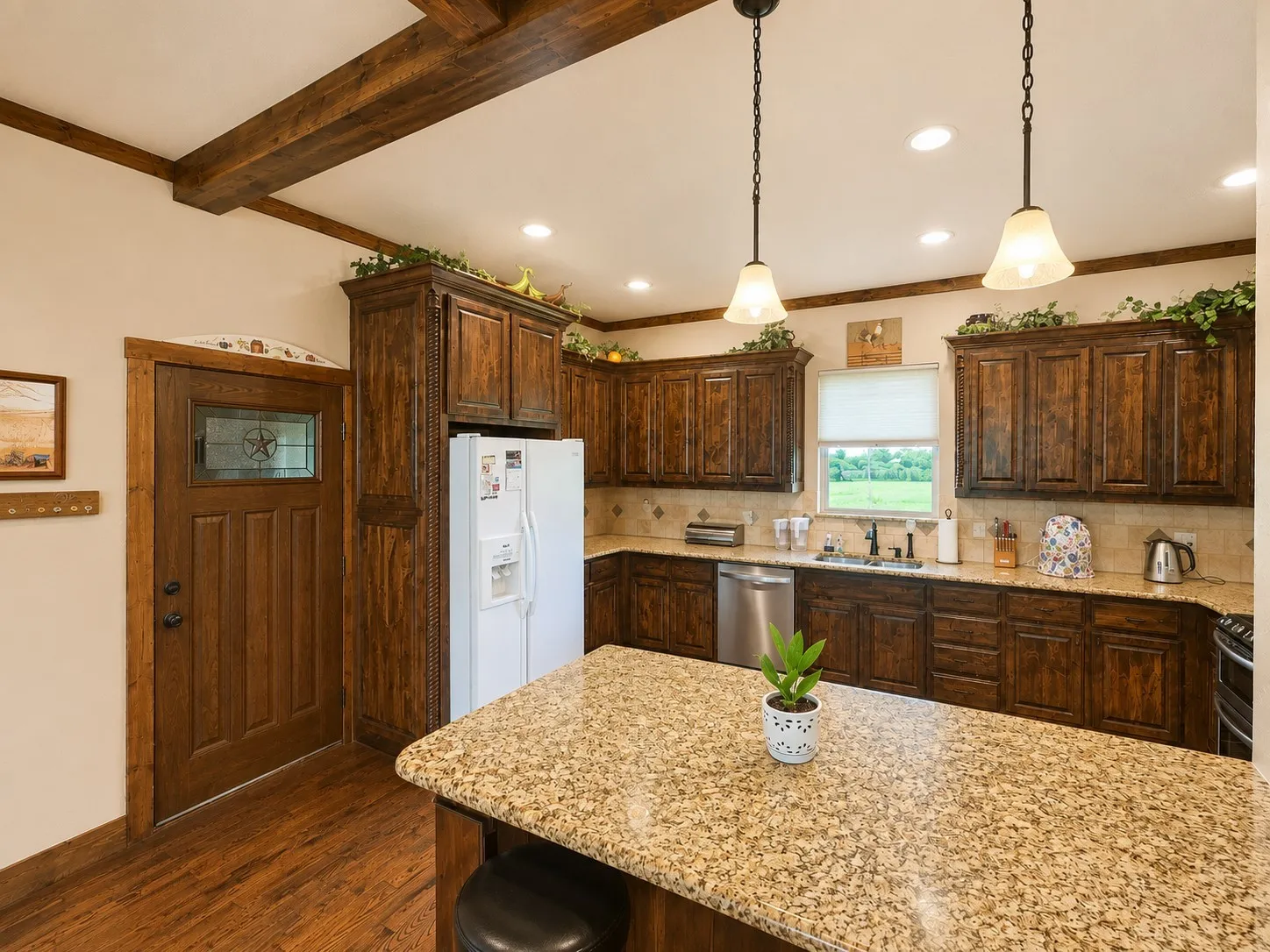 Single Family Residence For Sale in Grayson County , 3028 Harrell Road, Howe, Texas 75459, 4 Bedroom, 4 Bathroom, 2 Garage spaces, 3,732 Sqft, built in 2014, mls#21299947, Real Estate Agent in Howe, Homes For Sale in Grayson county, Homes For Sale in Howe, Realtor in Howe Texas, Real Estate Brokerage Independent Realty Texas, Luminita Cordes Realtor
