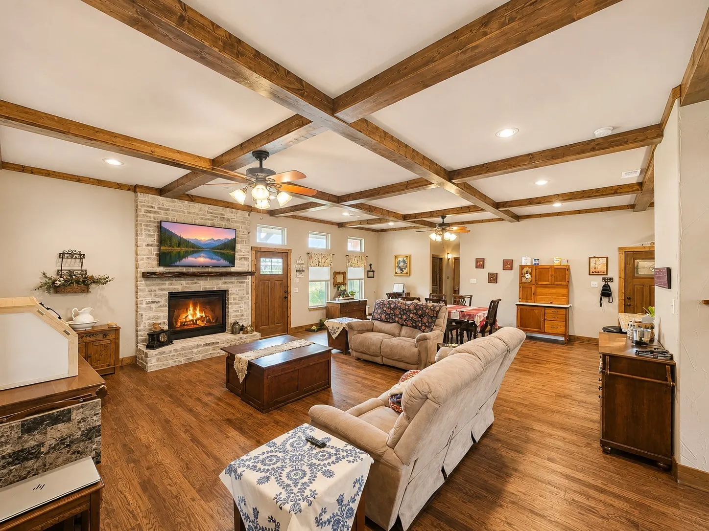 Single Family Residence For Sale in Grayson County , 3028 Harrell Road, Howe, Texas 75459, 4 Bedroom, 4 Bathroom, 2 Garage spaces, 3,732 Sqft, built in 2014, mls#21299947, Real Estate Agent in Howe, Homes For Sale in Grayson county, Homes For Sale in Howe, Realtor in Howe Texas, Real Estate Brokerage Independent Realty Texas, Luminita Cordes Realtor