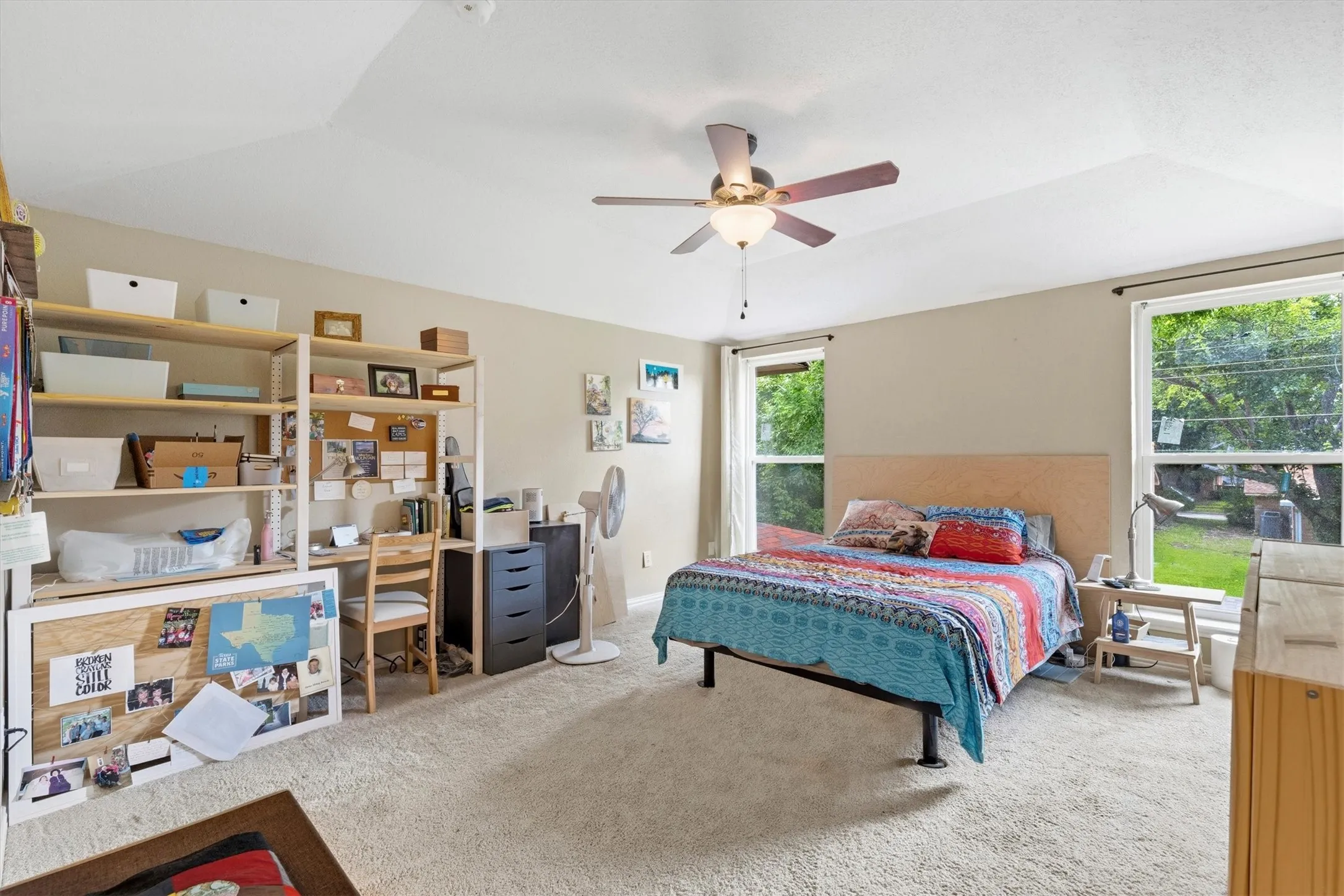 Townhouse For Sale in Collin County , 246 Mccarley Place, Mc Kinney, Texas 75071, 2 Bedroom, 3 Bathroom, 1 Garage spaces, 1,207 Sqft, built in 1983, mls#21298966, Real Estate Agent in Mc Kinney, Homes For Sale in Collin county, Homes For Sale in Mc Kinney, Realtor in Mc Kinney Texas, Real Estate Brokerage Independent Realty Texas, Luminita Cordes Realtor