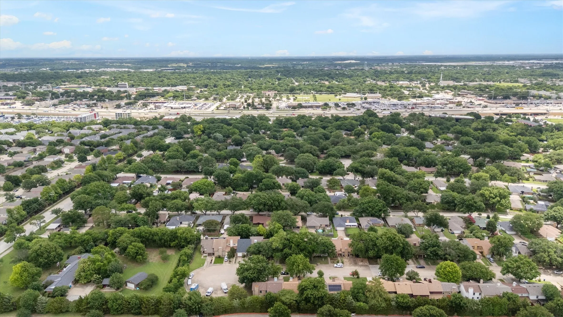 Townhouse For Sale in Collin County , 246 Mccarley Place, Mc Kinney, Texas 75071, 2 Bedroom, 3 Bathroom, 1 Garage spaces, 1,207 Sqft, built in 1983, mls#21298966, Real Estate Agent in Mc Kinney, Homes For Sale in Collin county, Homes For Sale in Mc Kinney, Realtor in Mc Kinney Texas, Real Estate Brokerage Independent Realty Texas, Luminita Cordes Realtor