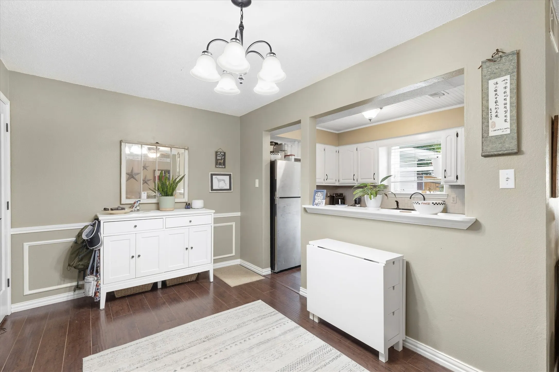 Townhouse For Sale in Collin County , 246 Mccarley Place, Mc Kinney, Texas 75071, 2 Bedroom, 3 Bathroom, 1 Garage spaces, 1,207 Sqft, built in 1983, mls#21298966, Real Estate Agent in Mc Kinney, Homes For Sale in Collin county, Homes For Sale in Mc Kinney, Realtor in Mc Kinney Texas, Real Estate Brokerage Independent Realty Texas, Luminita Cordes Realtor