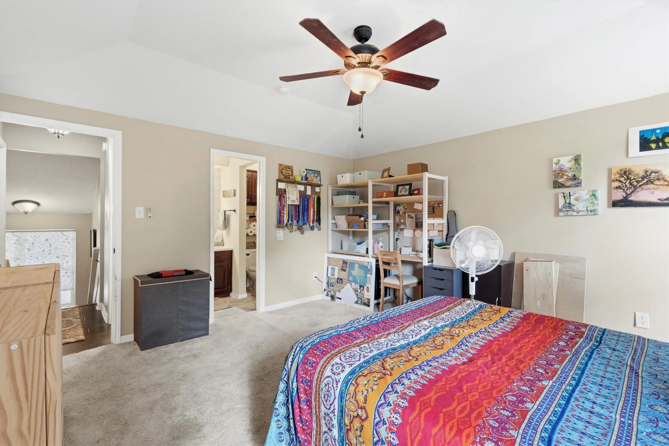 Townhouse For Sale in Collin County , 246 Mccarley Place, Mc Kinney, Texas 75071, 2 Bedroom, 3 Bathroom, 1 Garage spaces, 1,207 Sqft, built in 1983, mls#21298966, Real Estate Agent in Mc Kinney, Homes For Sale in Collin county, Homes For Sale in Mc Kinney, Realtor in Mc Kinney Texas, Real Estate Brokerage Independent Realty Texas, Luminita Cordes Realtor