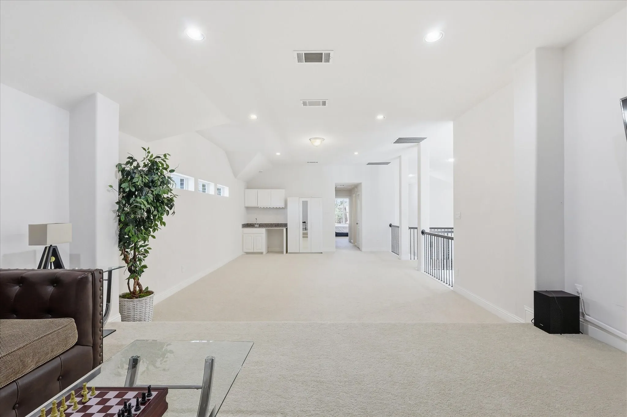 Single Family Residence For Sale in Denton County , 8316 Inverness, The Colony, Texas 75056, 4 Bedroom, 3 Bathroom, 2 Garage spaces, 3,325 Sqft, built in 2016, mls#21300670, Real Estate Agent in The Colony, Homes For Sale in Denton county, Homes For Sale in The Colony, Realtor in The Colony Texas, Real Estate Brokerage Independent Realty Texas, Luminita Cordes Realtor