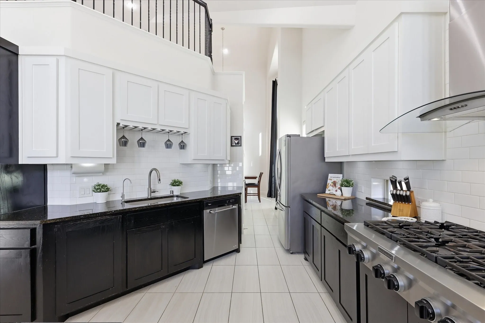 Single Family Residence For Sale in Denton County , 8316 Inverness, The Colony, Texas 75056, 4 Bedroom, 3 Bathroom, 2 Garage spaces, 3,325 Sqft, built in 2016, mls#21300670, Real Estate Agent in The Colony, Homes For Sale in Denton county, Homes For Sale in The Colony, Realtor in The Colony Texas, Real Estate Brokerage Independent Realty Texas, Luminita Cordes Realtor