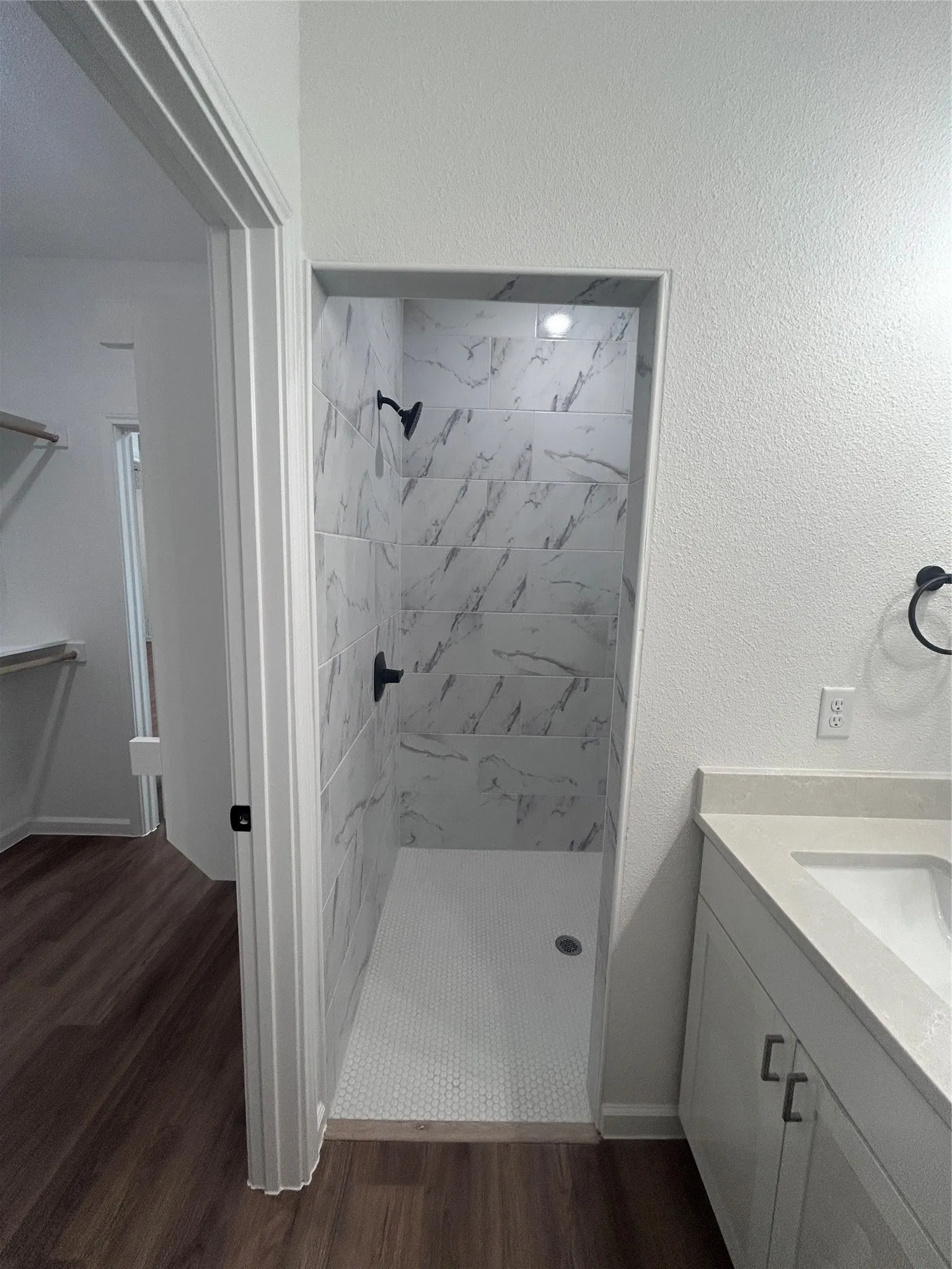 Single Family Residence For Sale in Hood County , 5717 San Jacinto Drive, Granbury, Texas 76048, 3 Bedrooms, 2 Bathrooms, 1 Garage spaces, 1,414 Sqft, built in 2026, Price $239,000, mls#21299573, Real Estate Agent in Granbury, Homes For Sale in Hood county, Homes For Sale in Granbury, Realtor in Granbury Texas, Real Estate Brokerage Independent Realty Texas, Luminita Cordes Realtor