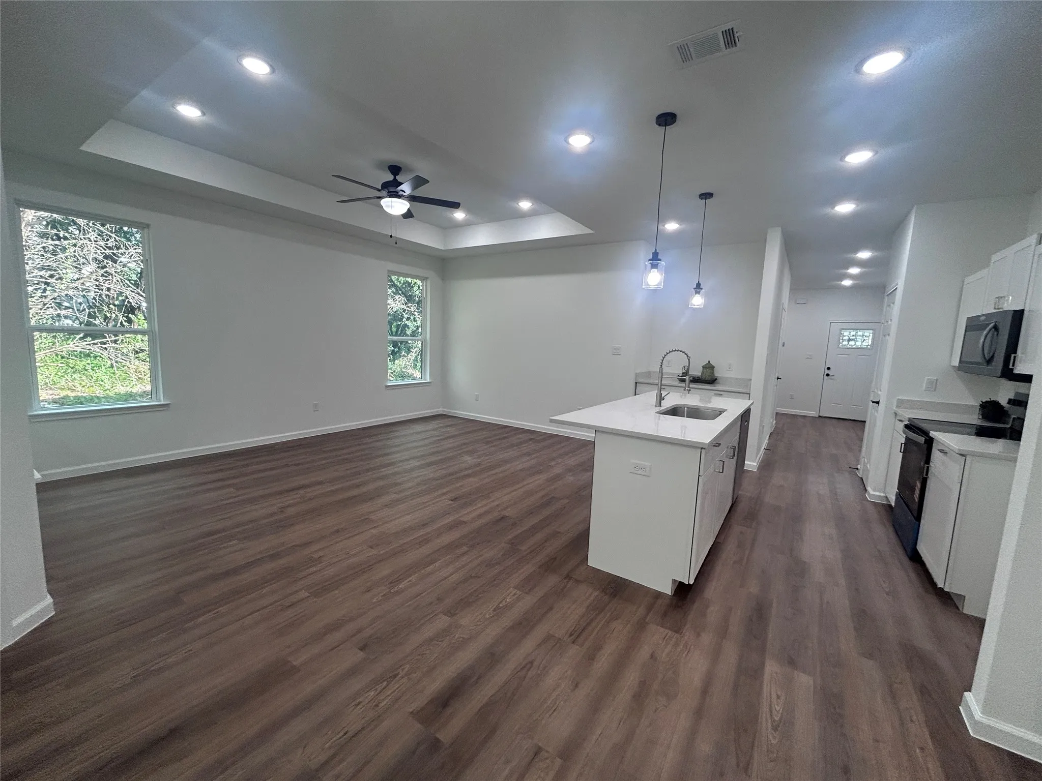 Single Family Residence For Sale in Hood County , 5717 San Jacinto Drive, Granbury, Texas 76048, 3 Bedrooms, 2 Bathrooms, 1 Garage spaces, 1,414 Sqft, built in 2026, Price $239,000, mls#21299573, Real Estate Agent in Granbury, Homes For Sale in Hood county, Homes For Sale in Granbury, Realtor in Granbury Texas, Real Estate Brokerage Independent Realty Texas, Luminita Cordes Realtor