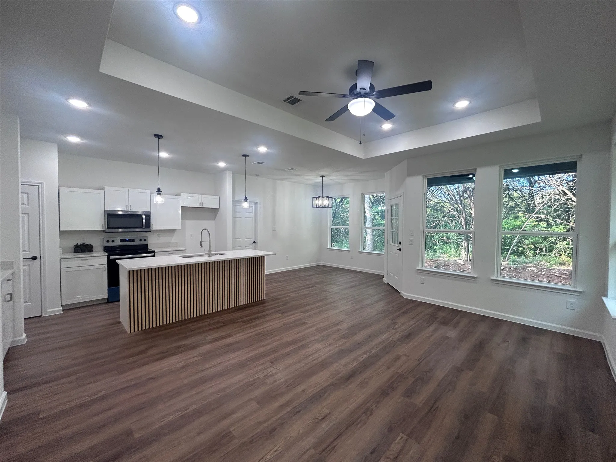 Single Family Residence For Sale in Hood County , 5717 San Jacinto Drive, Granbury, Texas 76048, 3 Bedrooms, 2 Bathrooms, 1 Garage spaces, 1,414 Sqft, built in 2026, Price $239,000, mls#21299573, Real Estate Agent in Granbury, Homes For Sale in Hood county, Homes For Sale in Granbury, Realtor in Granbury Texas, Real Estate Brokerage Independent Realty Texas, Luminita Cordes Realtor
