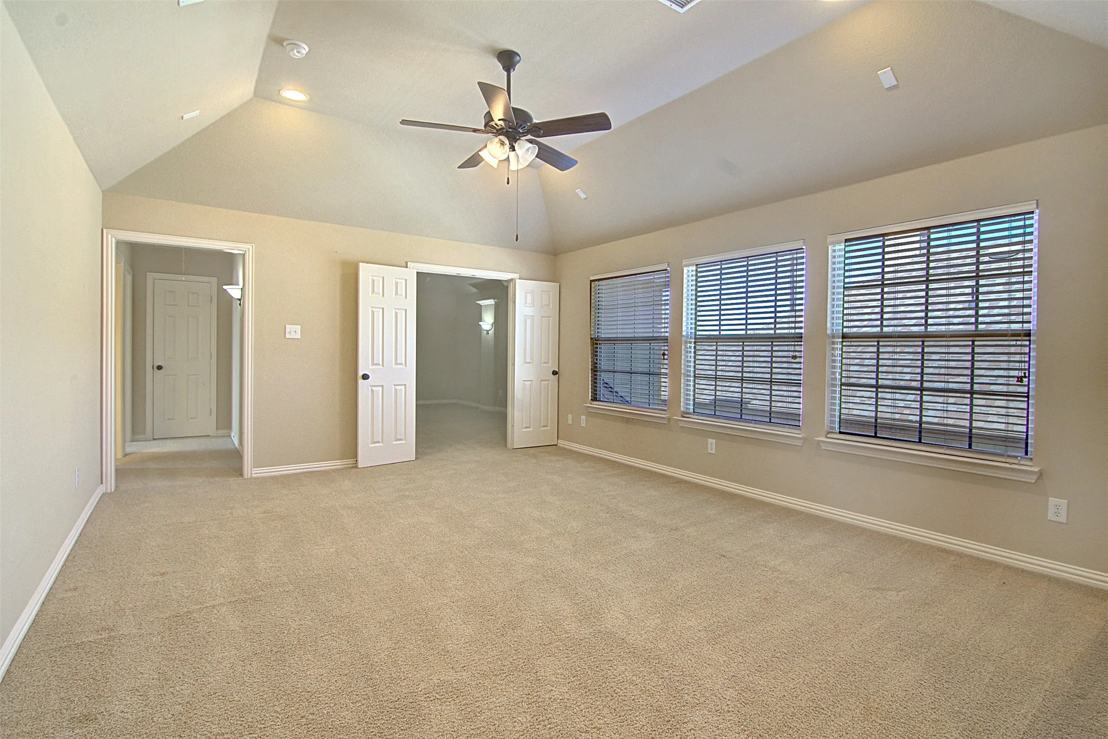 Single Family Residence For Rent in Collin County , 12349 Bethel Drive, Frisco, Texas 75033, 4 Bedroom, 4 Bathroom, 2 Garage spaces, 3,588 Sqft, built in 2007, Price $3,650, mls#21299669, Real Estate Agent in Frisco, Homes For Rent in Collin county, Homes For Rent in Frisco, Realtor in Frisco Texas, Real Estate Brokerage Independent Realty Texas, Luminita Cordes Realtor