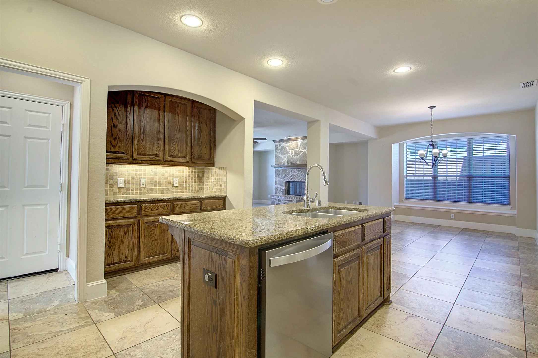 Single Family Residence For Rent in Collin County , 12349 Bethel Drive, Frisco, Texas 75033, 4 Bedroom, 4 Bathroom, 2 Garage spaces, 3,588 Sqft, built in 2007, Price $3,650, mls#21299669, Real Estate Agent in Frisco, Homes For Rent in Collin county, Homes For Rent in Frisco, Realtor in Frisco Texas, Real Estate Brokerage Independent Realty Texas, Luminita Cordes Realtor