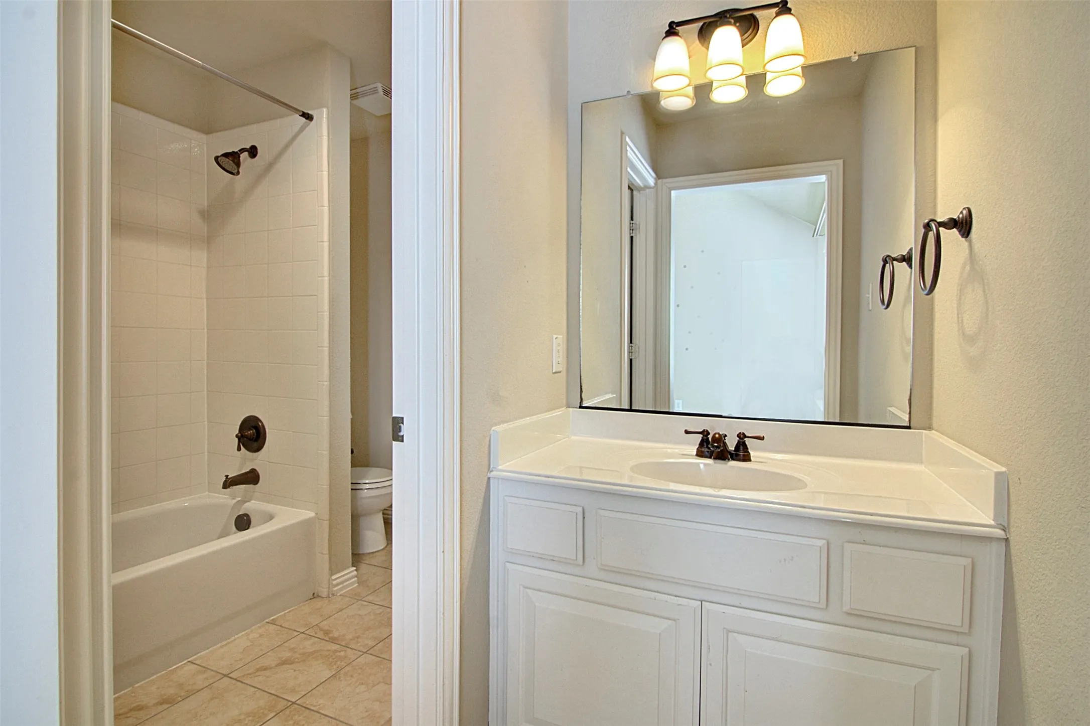 Single Family Residence For Rent in Collin County , 12349 Bethel Drive, Frisco, Texas 75033, 4 Bedroom, 4 Bathroom, 2 Garage spaces, 3,588 Sqft, built in 2007, Price $3,650, mls#21299669, Real Estate Agent in Frisco, Homes For Rent in Collin county, Homes For Rent in Frisco, Realtor in Frisco Texas, Real Estate Brokerage Independent Realty Texas, Luminita Cordes Realtor