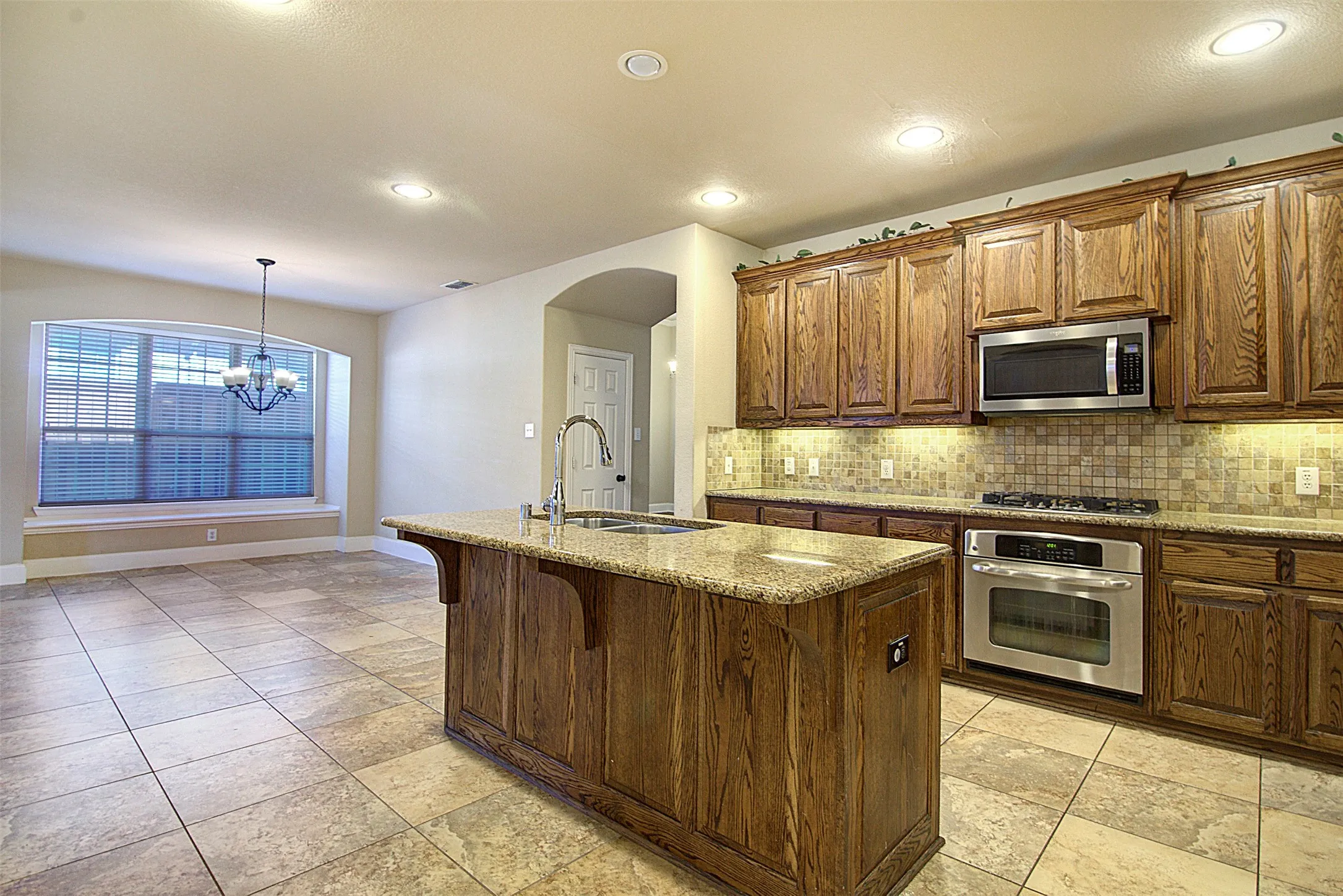 Single Family Residence For Rent in Collin County , 12349 Bethel Drive, Frisco, Texas 75033, 4 Bedroom, 4 Bathroom, 2 Garage spaces, 3,588 Sqft, built in 2007, Price $3,650, mls#21299669, Real Estate Agent in Frisco, Homes For Rent in Collin county, Homes For Rent in Frisco, Realtor in Frisco Texas, Real Estate Brokerage Independent Realty Texas, Luminita Cordes Realtor