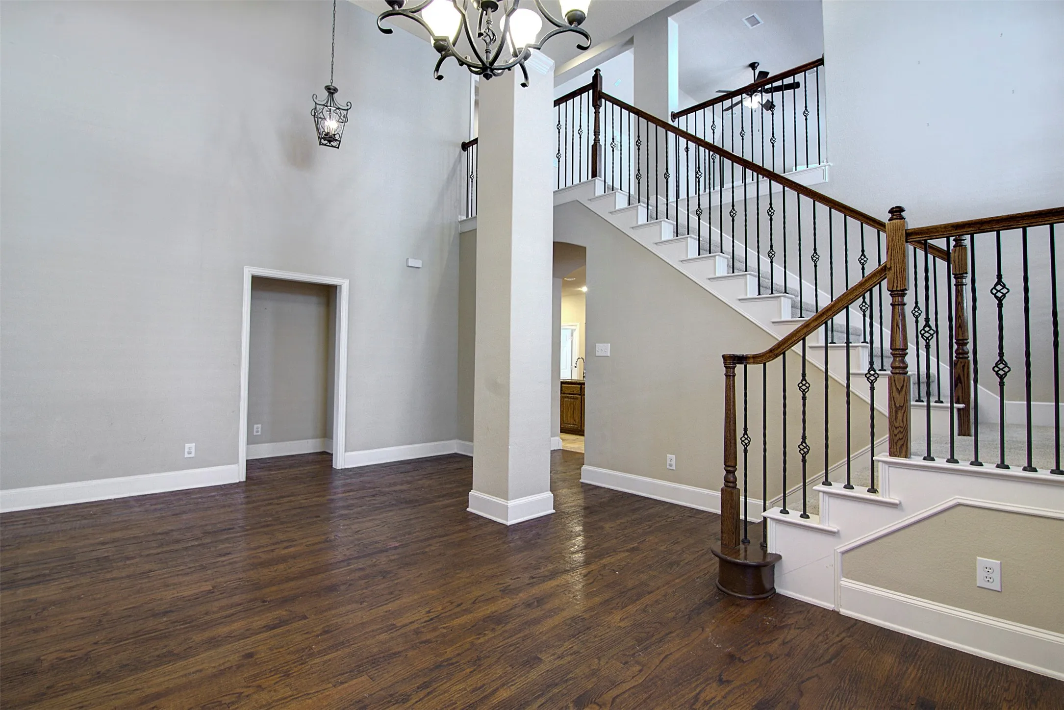 Single Family Residence For Rent in Collin County , 12349 Bethel Drive, Frisco, Texas 75033, 4 Bedroom, 4 Bathroom, 2 Garage spaces, 3,588 Sqft, built in 2007, Price $3,650, mls#21299669, Real Estate Agent in Frisco, Homes For Rent in Collin county, Homes For Rent in Frisco, Realtor in Frisco Texas, Real Estate Brokerage Independent Realty Texas, Luminita Cordes Realtor