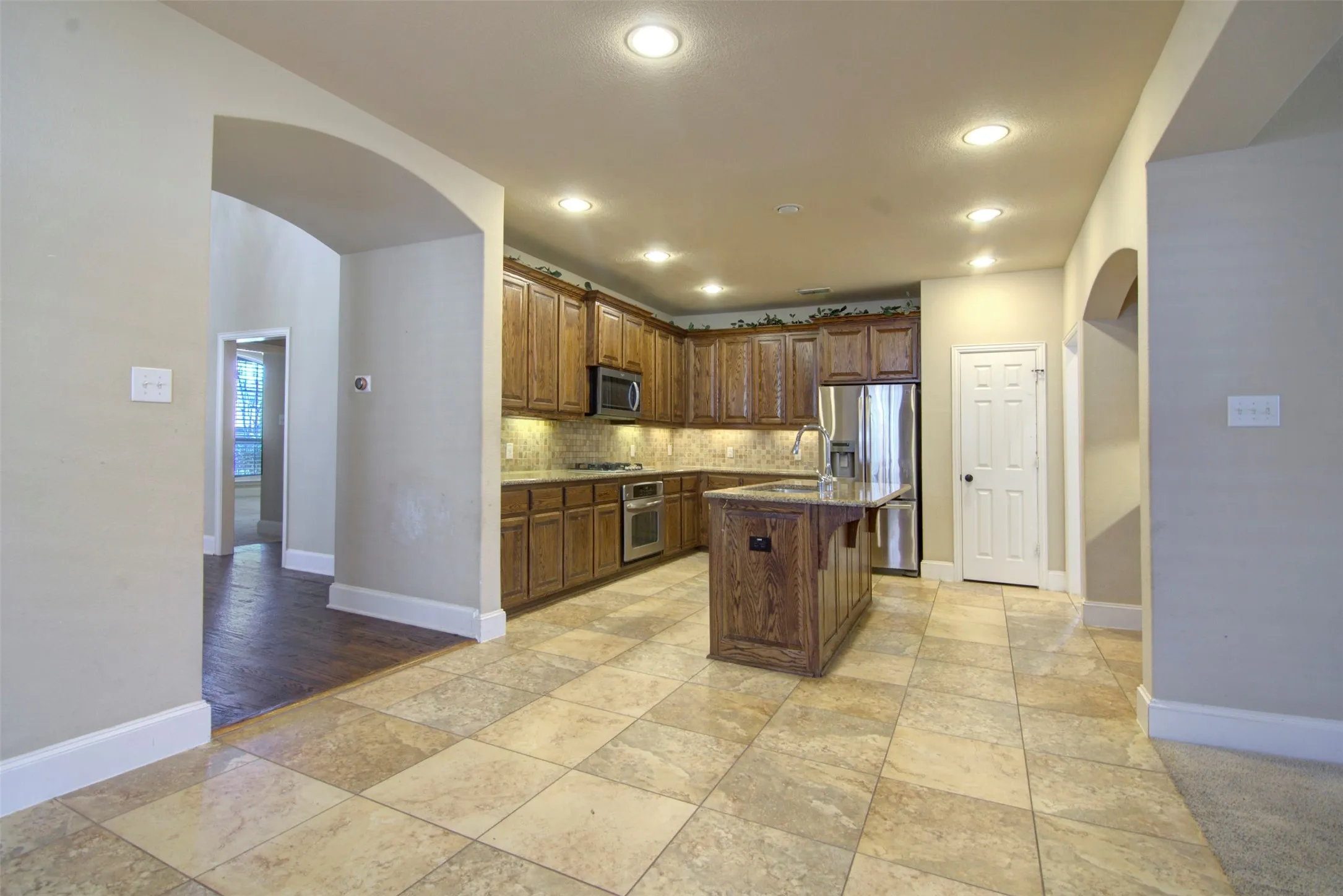 Single Family Residence For Rent in Collin County , 12349 Bethel Drive, Frisco, Texas 75033, 4 Bedroom, 4 Bathroom, 2 Garage spaces, 3,588 Sqft, built in 2007, Price $3,650, mls#21299669, Real Estate Agent in Frisco, Homes For Rent in Collin county, Homes For Rent in Frisco, Realtor in Frisco Texas, Real Estate Brokerage Independent Realty Texas, Luminita Cordes Realtor