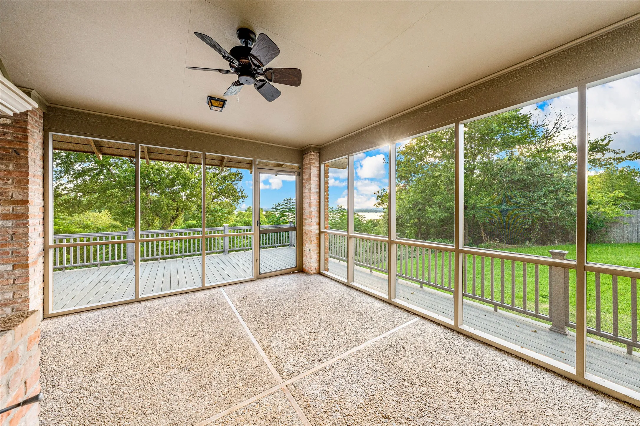 Single Family Residence For Sale in Mc Lennan County , 3010 Inverness Drive, Waco, Texas 76710, 3 Bedrooms, 3 Bathrooms, 2 Garage spaces, 3,698 Sqft, built in 1970, Price $1,400,000, mls#21299827, Real Estate Agent in Waco, Homes For Sale in Mc Lennan county, Homes For Sale in Waco, Realtor in Waco Texas, Real Estate Brokerage Independent Realty Texas, Luminita Cordes Realtor