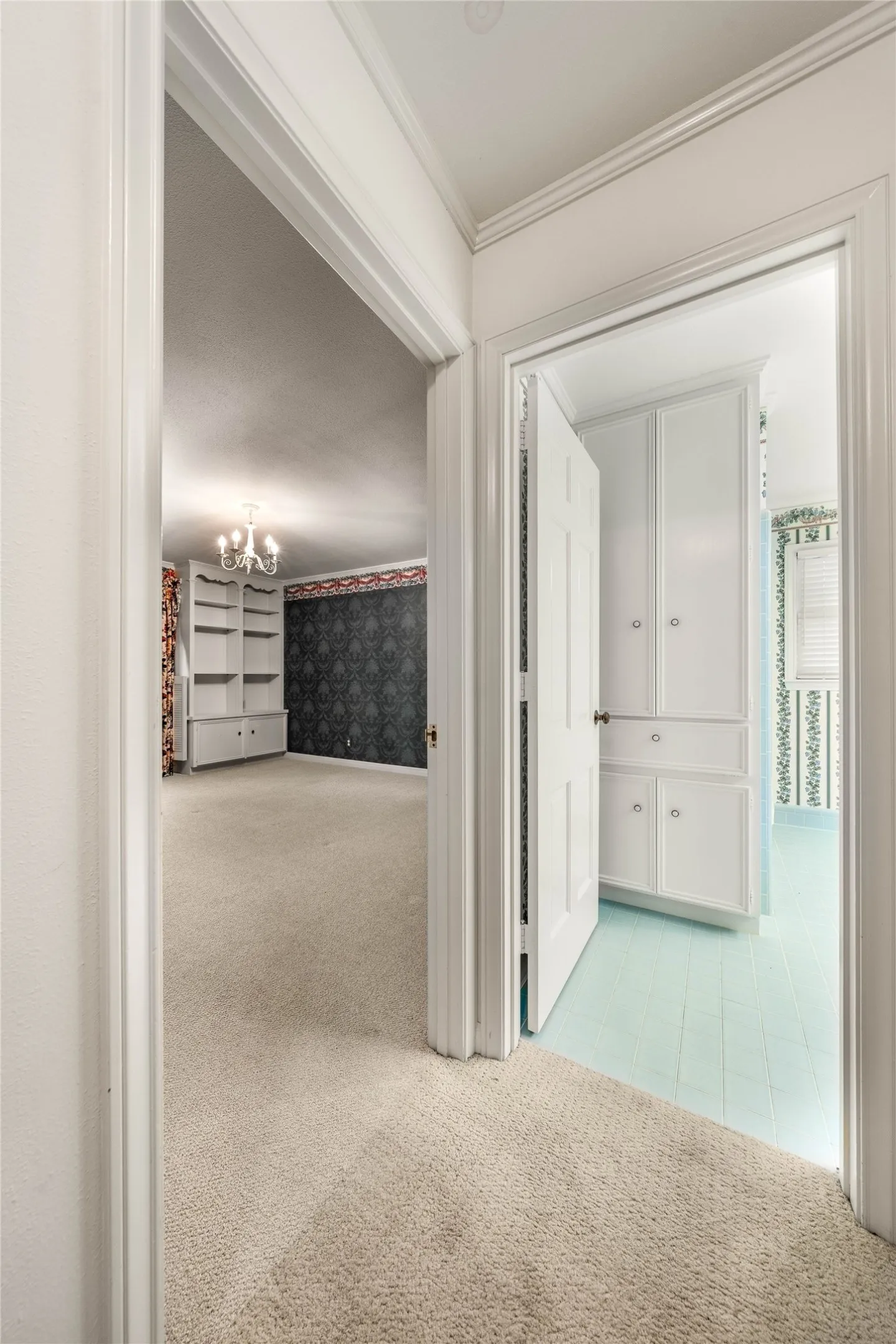 Single Family Residence For Sale in Mc Lennan County , 3010 Inverness Drive, Waco, Texas 76710, 3 Bedrooms, 3 Bathrooms, 2 Garage spaces, 3,698 Sqft, built in 1970, Price $1,400,000, mls#21299827, Real Estate Agent in Waco, Homes For Sale in Mc Lennan county, Homes For Sale in Waco, Realtor in Waco Texas, Real Estate Brokerage Independent Realty Texas, Luminita Cordes Realtor