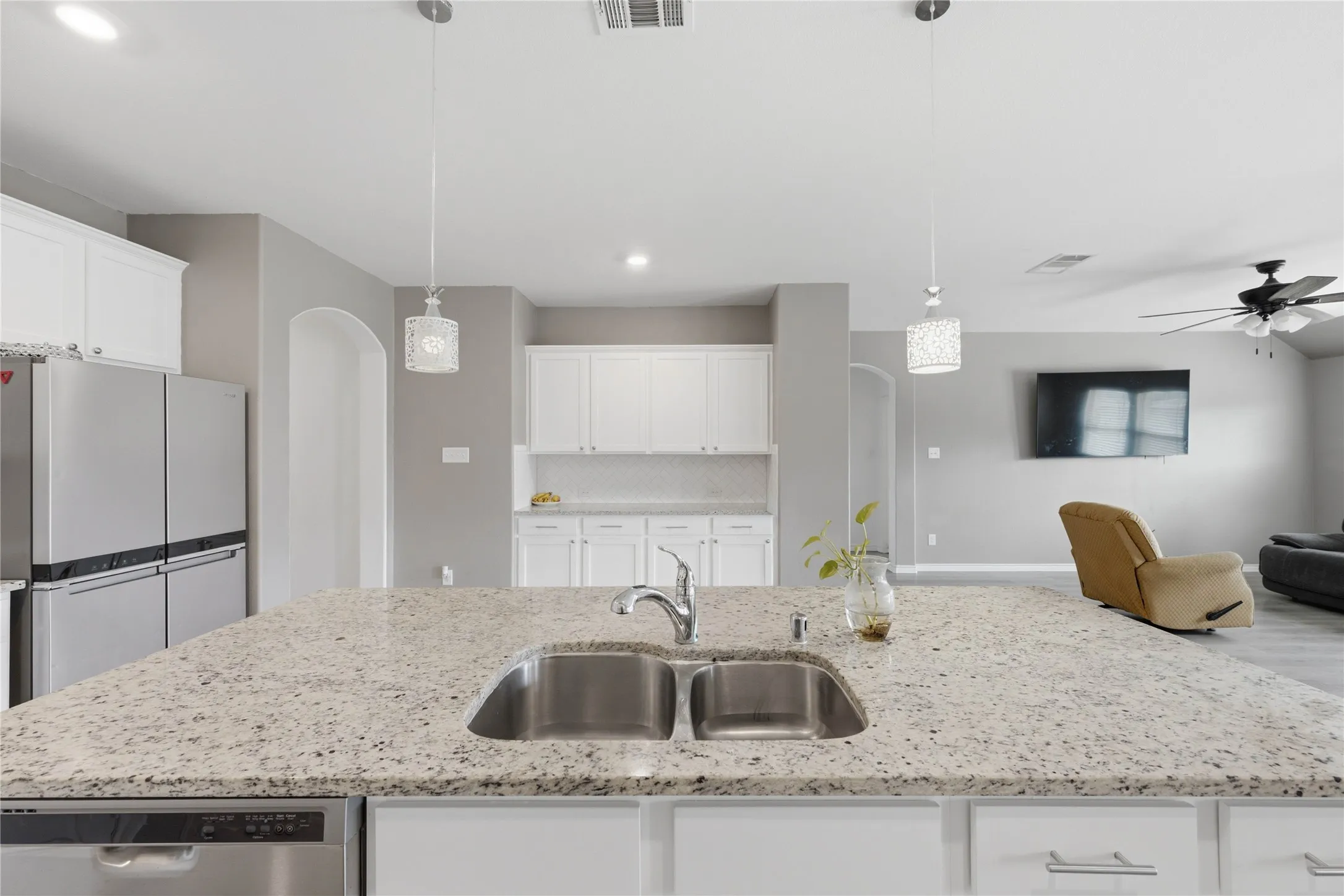 Single Family Residence For Sale in Rockwall County , 527 Francis Lane, Royse City, Texas 75189, 4 Bedroom, 2 Bathroom, 2 Garage spaces, 2,078 Sqft, built in 2020, Price $295,000, mls#21301035, Real Estate Agent in Royse City, Homes For Sale in Rockwall county, Homes For Sale in Royse City, Realtor in Royse City Texas, Real Estate Brokerage Independent Realty Texas, Luminita Cordes Realtor
