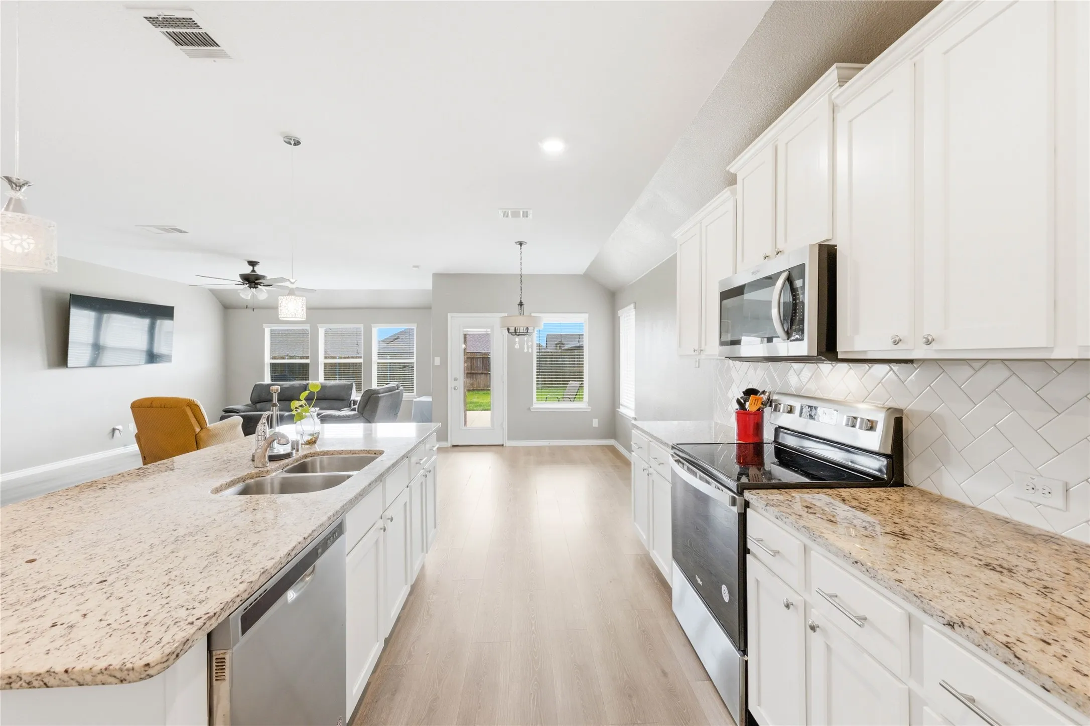 Single Family Residence For Sale in Rockwall County , 527 Francis Lane, Royse City, Texas 75189, 4 Bedroom, 2 Bathroom, 2 Garage spaces, 2,078 Sqft, built in 2020, Price $295,000, mls#21301035, Real Estate Agent in Royse City, Homes For Sale in Rockwall county, Homes For Sale in Royse City, Realtor in Royse City Texas, Real Estate Brokerage Independent Realty Texas, Luminita Cordes Realtor