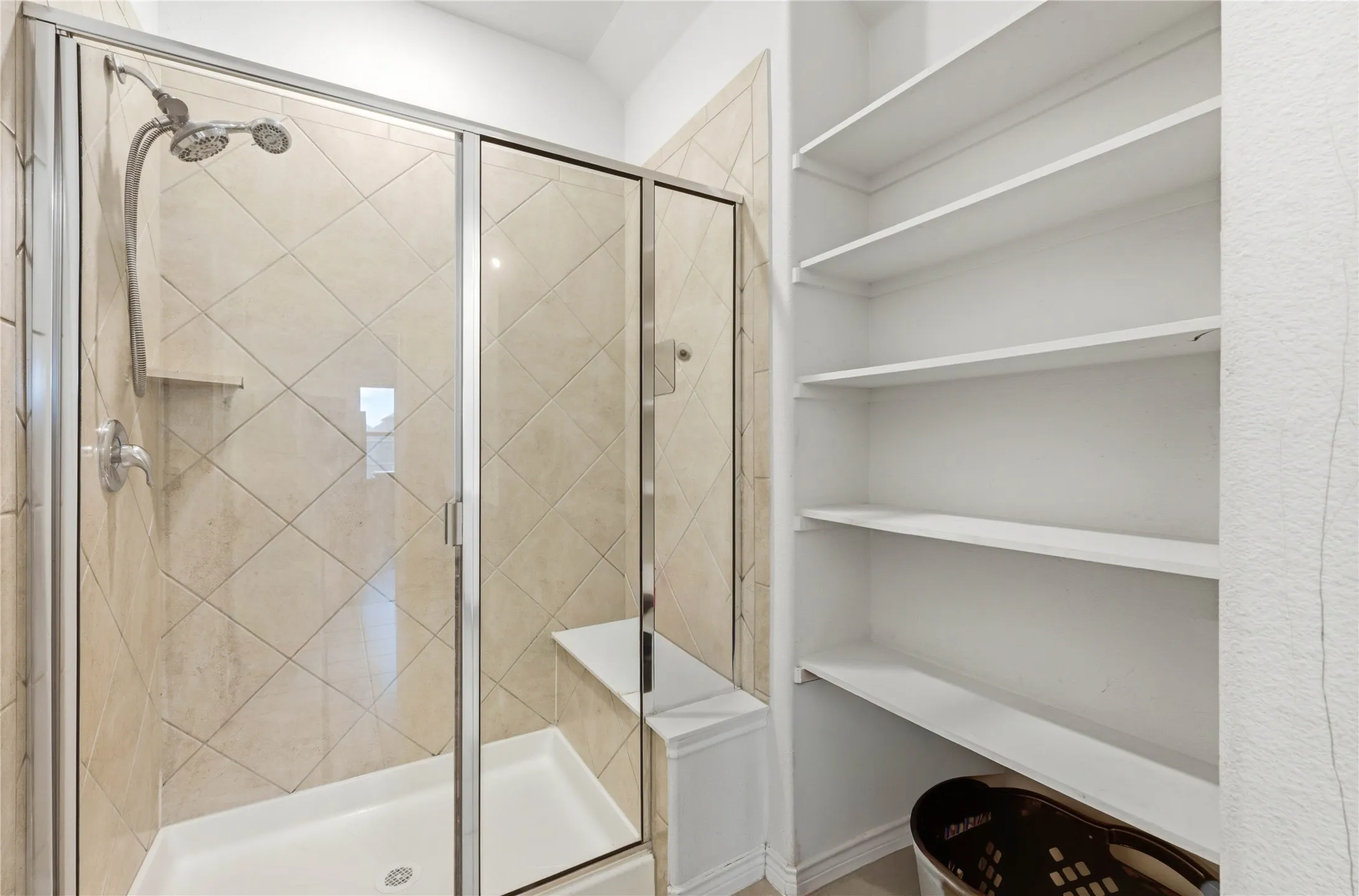 Single Family Residence For Sale in Rockwall County , 527 Francis Lane, Royse City, Texas 75189, 4 Bedroom, 2 Bathroom, 2 Garage spaces, 2,078 Sqft, built in 2020, Price $295,000, mls#21301035, Real Estate Agent in Royse City, Homes For Sale in Rockwall county, Homes For Sale in Royse City, Realtor in Royse City Texas, Real Estate Brokerage Independent Realty Texas, Luminita Cordes Realtor
