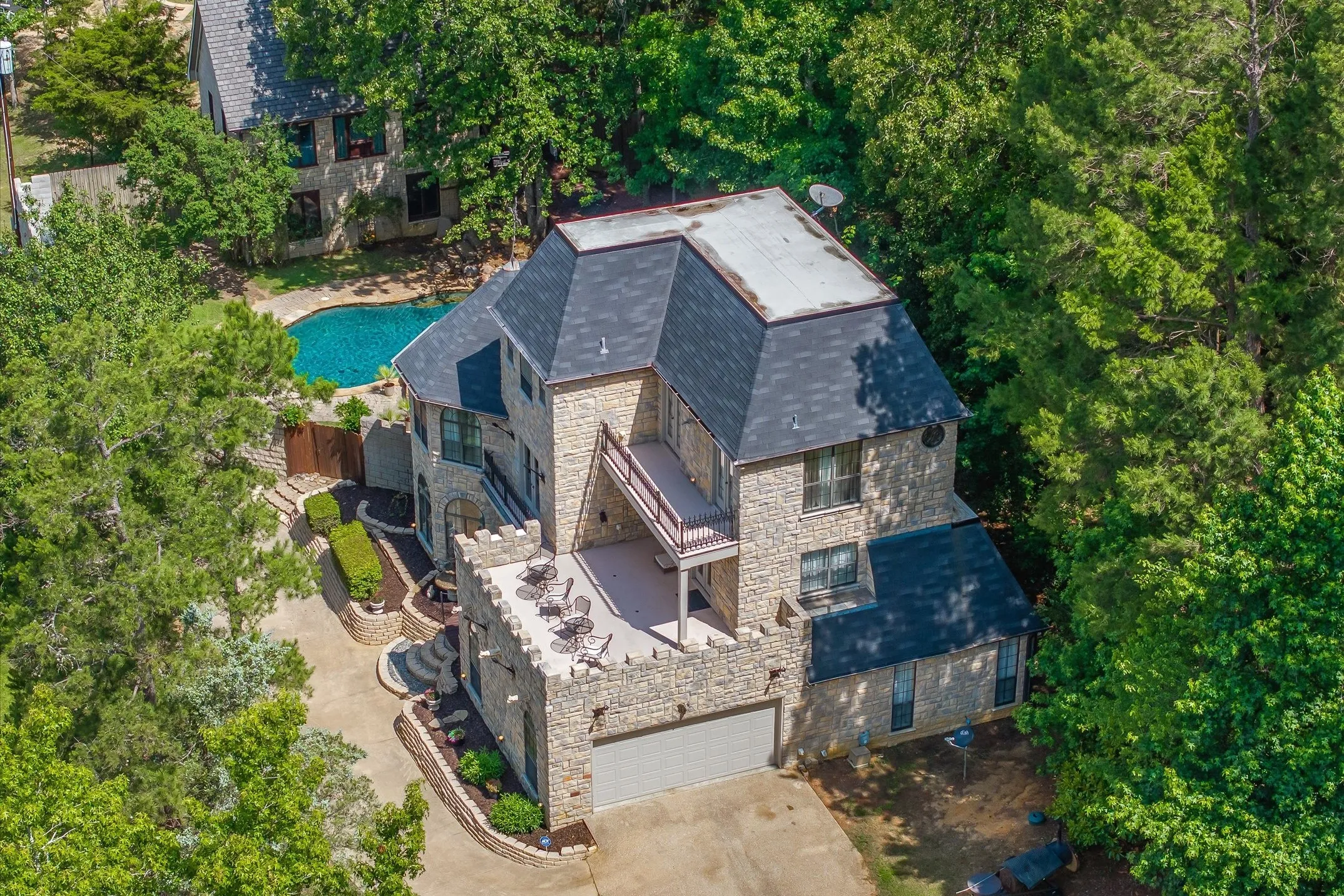 Single Family Residence For Sale in Wood County , 1056 County Road 3810, Hawkins, Texas 75765, 3 Bedroom, 4 Bathroom, 2 Garage spaces, 2,820 Sqft, built in 2001, mls#21282464, Real Estate Agent in Hawkins, Homes For Sale in Wood county, Homes For Sale in Hawkins, Realtor in Hawkins Texas, Real Estate Brokerage Independent Realty Texas, Luminita Cordes Realtor