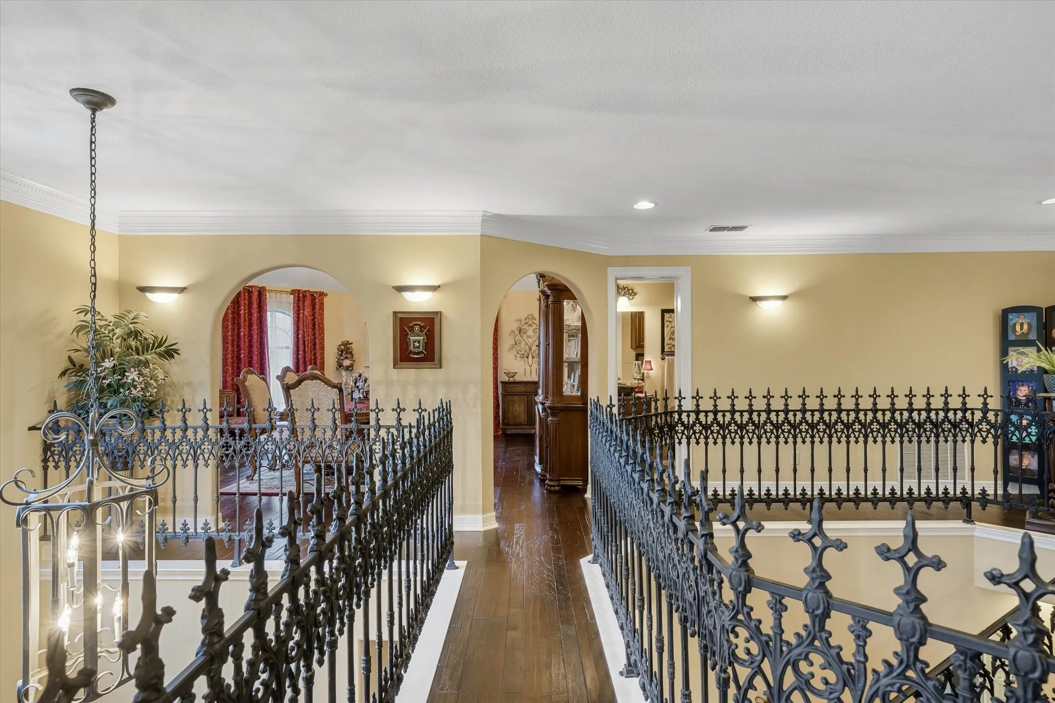 Single Family Residence For Sale in Wood County , 1056 County Road 3810, Hawkins, Texas 75765, 3 Bedroom, 4 Bathroom, 2 Garage spaces, 2,820 Sqft, built in 2001, mls#21282464, Real Estate Agent in Hawkins, Homes For Sale in Wood county, Homes For Sale in Hawkins, Realtor in Hawkins Texas, Real Estate Brokerage Independent Realty Texas, Luminita Cordes Realtor