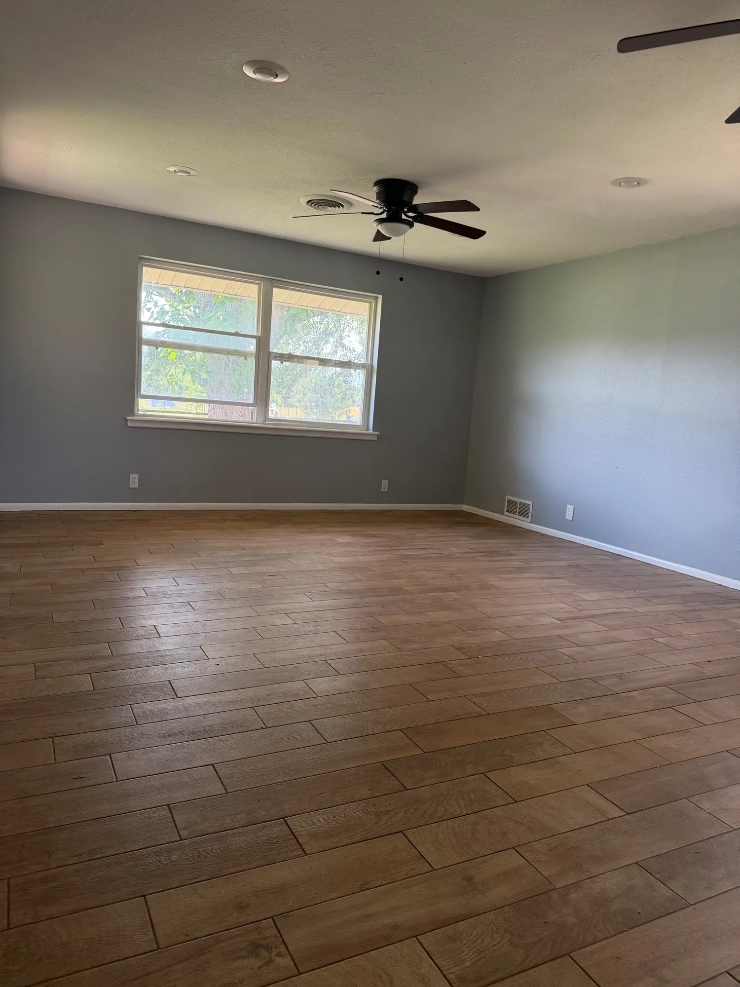 Single Family Residence For Sale in Kaufman County , 12225 Fm 429, Terrell, Texas 75161, 3 Bedroom, 2 Bathroom, Garage spaces, 1,633 Sqft, built in 2002, mls#21290201, Real Estate Agent in Terrell, Homes For Sale in Kaufman county, Homes For Sale in Terrell, Realtor in Terrell Texas, Real Estate Brokerage Independent Realty Texas, Luminita Cordes Realtor