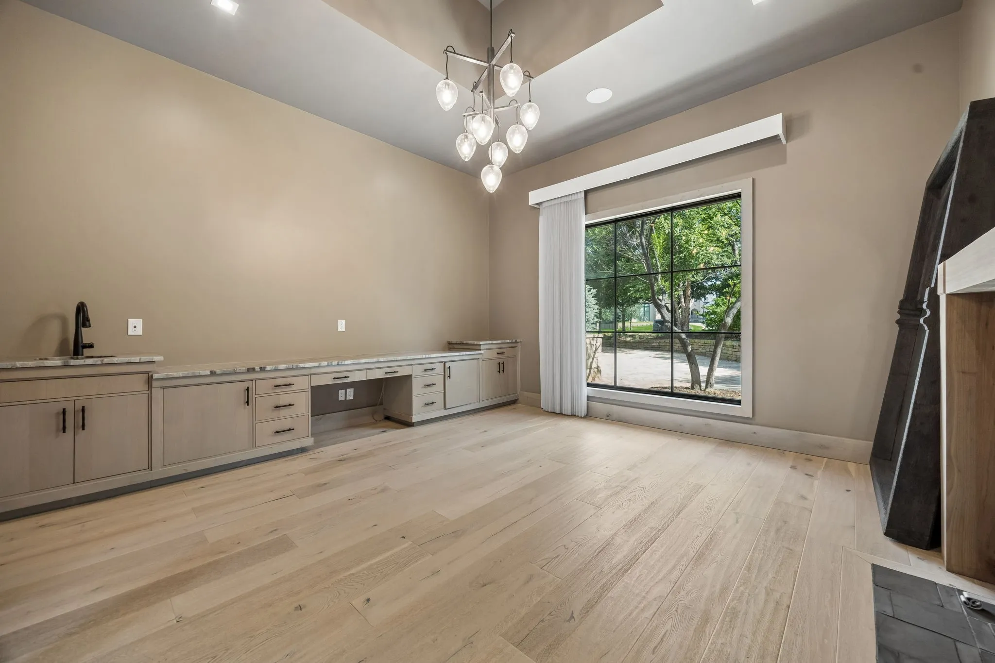 Single Family Residence For Sale in Tarrant County , 2006 Nighthawk Court, Westlake, Texas 76262, 4 Bedroom, 6 Bathroom, 3 Garage spaces, 6,331 Sqft, built in 2019, mls#21297798, Real Estate Agent in Westlake, Homes For Sale in Tarrant county, Homes For Sale in Westlake, Realtor in Westlake Texas, Real Estate Brokerage Independent Realty Texas, Luminita Cordes Realtor