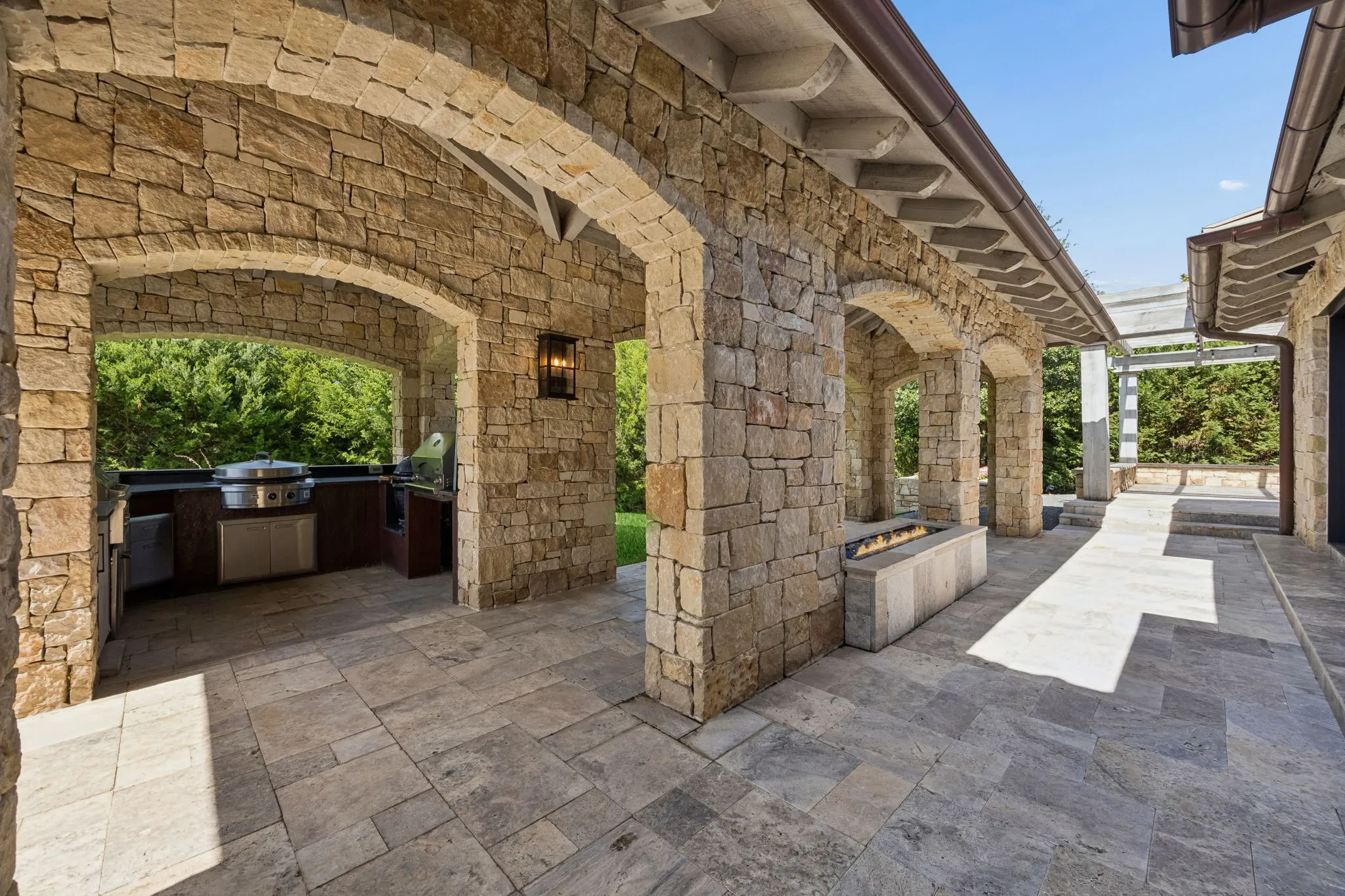 Single Family Residence For Sale in Tarrant County , 2006 Nighthawk Court, Westlake, Texas 76262, 4 Bedroom, 6 Bathroom, 3 Garage spaces, 6,331 Sqft, built in 2019, mls#21297798, Real Estate Agent in Westlake, Homes For Sale in Tarrant county, Homes For Sale in Westlake, Realtor in Westlake Texas, Real Estate Brokerage Independent Realty Texas, Luminita Cordes Realtor