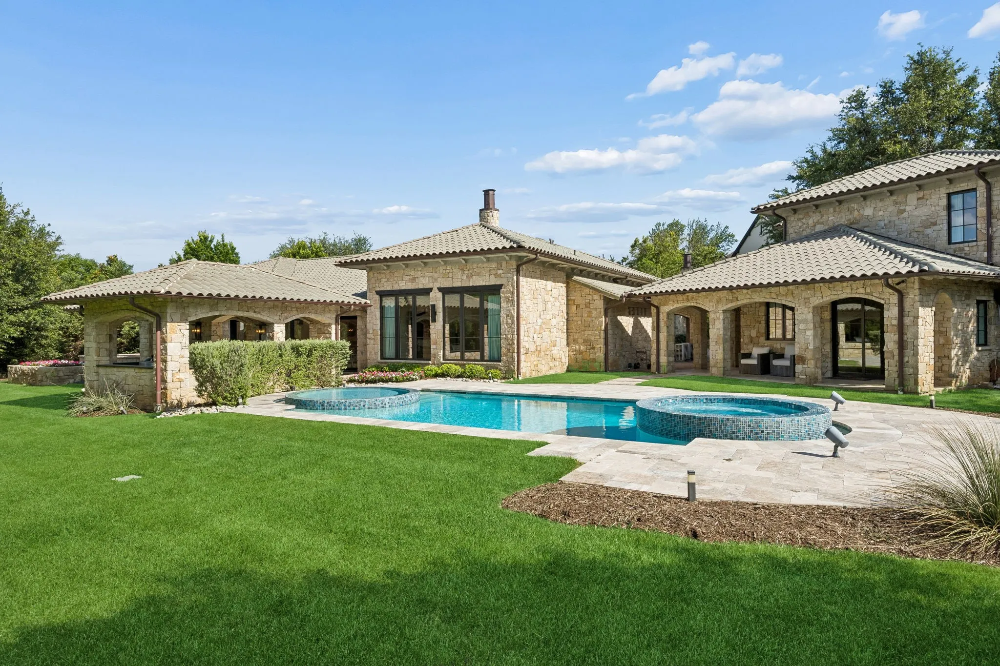 Single Family Residence For Sale in Tarrant County , 2006 Nighthawk Court, Westlake, Texas 76262, 4 Bedroom, 6 Bathroom, 3 Garage spaces, 6,331 Sqft, built in 2019, mls#21297798, Real Estate Agent in Westlake, Homes For Sale in Tarrant county, Homes For Sale in Westlake, Realtor in Westlake Texas, Real Estate Brokerage Independent Realty Texas, Luminita Cordes Realtor