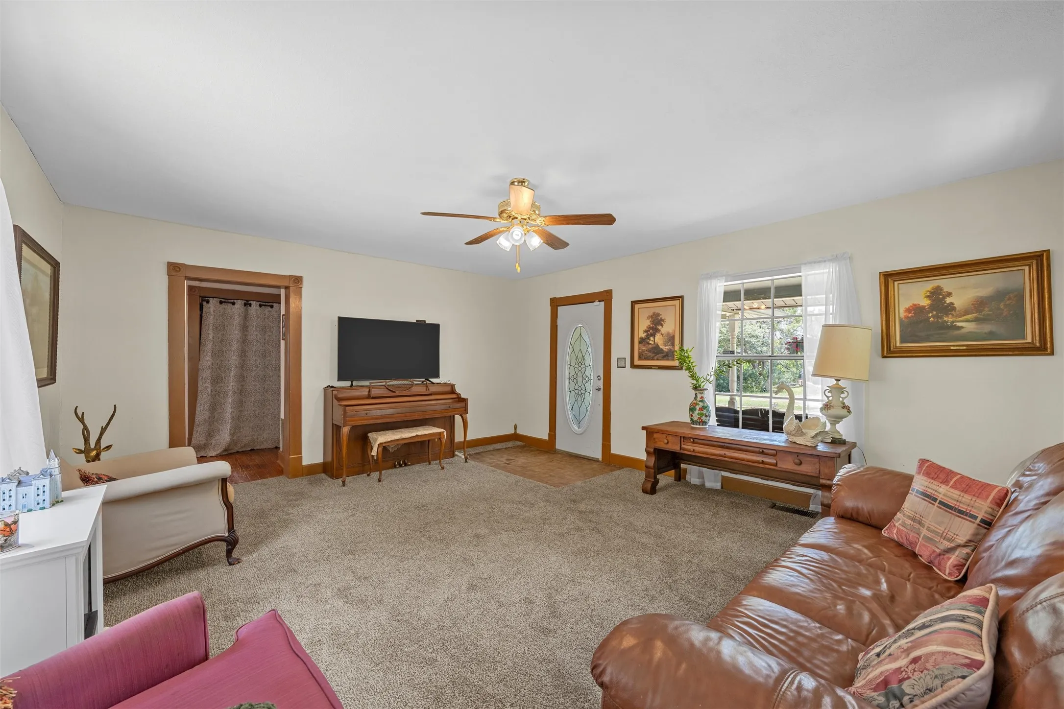 Single Family Residence For Sale in Bosque County , 8395 STATE HIGHWAY 22, Meridian, Texas 76665, 4 Bedroom, 2 Bathroom, Garage spaces, 1,856 Sqft, built in 1960, mls#21301021, Real Estate Agent in Meridian, Homes For Sale in Bosque county, Homes For Sale in Meridian, Realtor in Meridian Texas, Real Estate Brokerage Independent Realty Texas, Luminita Cordes Realtor