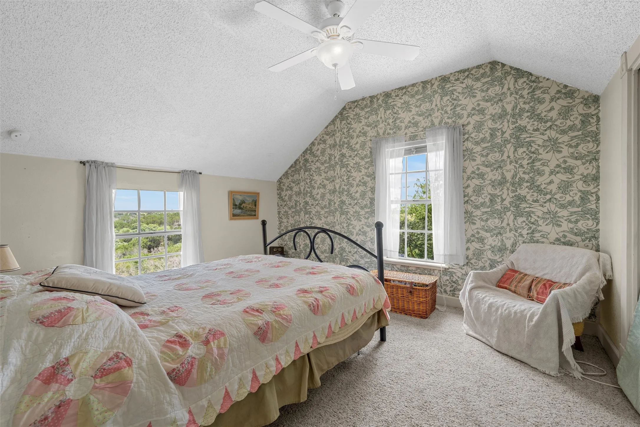 Single Family Residence For Sale in Bosque County , 8395 STATE HIGHWAY 22, Meridian, Texas 76665, 4 Bedroom, 2 Bathroom, Garage spaces, 1,856 Sqft, built in 1960, mls#21301021, Real Estate Agent in Meridian, Homes For Sale in Bosque county, Homes For Sale in Meridian, Realtor in Meridian Texas, Real Estate Brokerage Independent Realty Texas, Luminita Cordes Realtor