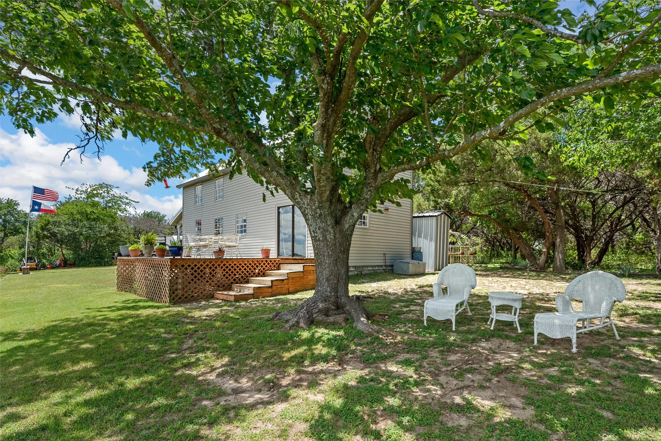 Single Family Residence For Sale in Bosque County , 8395 STATE HIGHWAY 22, Meridian, Texas 76665, 4 Bedroom, 2 Bathroom, Garage spaces, 1,856 Sqft, built in 1960, mls#21301021, Real Estate Agent in Meridian, Homes For Sale in Bosque county, Homes For Sale in Meridian, Realtor in Meridian Texas, Real Estate Brokerage Independent Realty Texas, Luminita Cordes Realtor