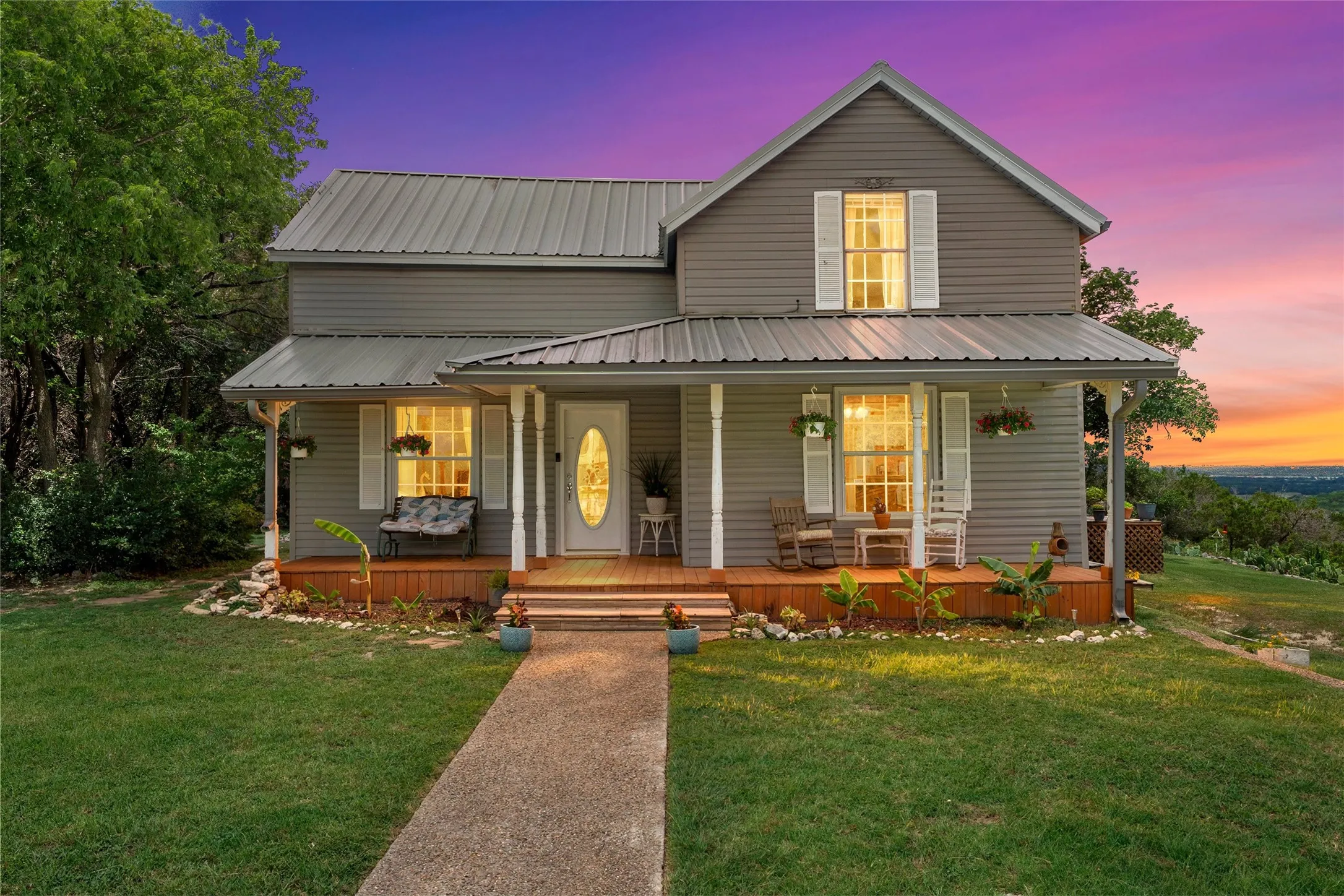 Single Family Residence For Sale in Bosque County , 8395 STATE HIGHWAY 22, Meridian, Texas 76665, 4 Bedroom, 2 Bathroom, Garage spaces, 1,856 Sqft, built in 1960, mls#21301021, Real Estate Agent in Meridian, Homes For Sale in Bosque county, Homes For Sale in Meridian, Realtor in Meridian Texas, Real Estate Brokerage Independent Realty Texas, Luminita Cordes Realtor