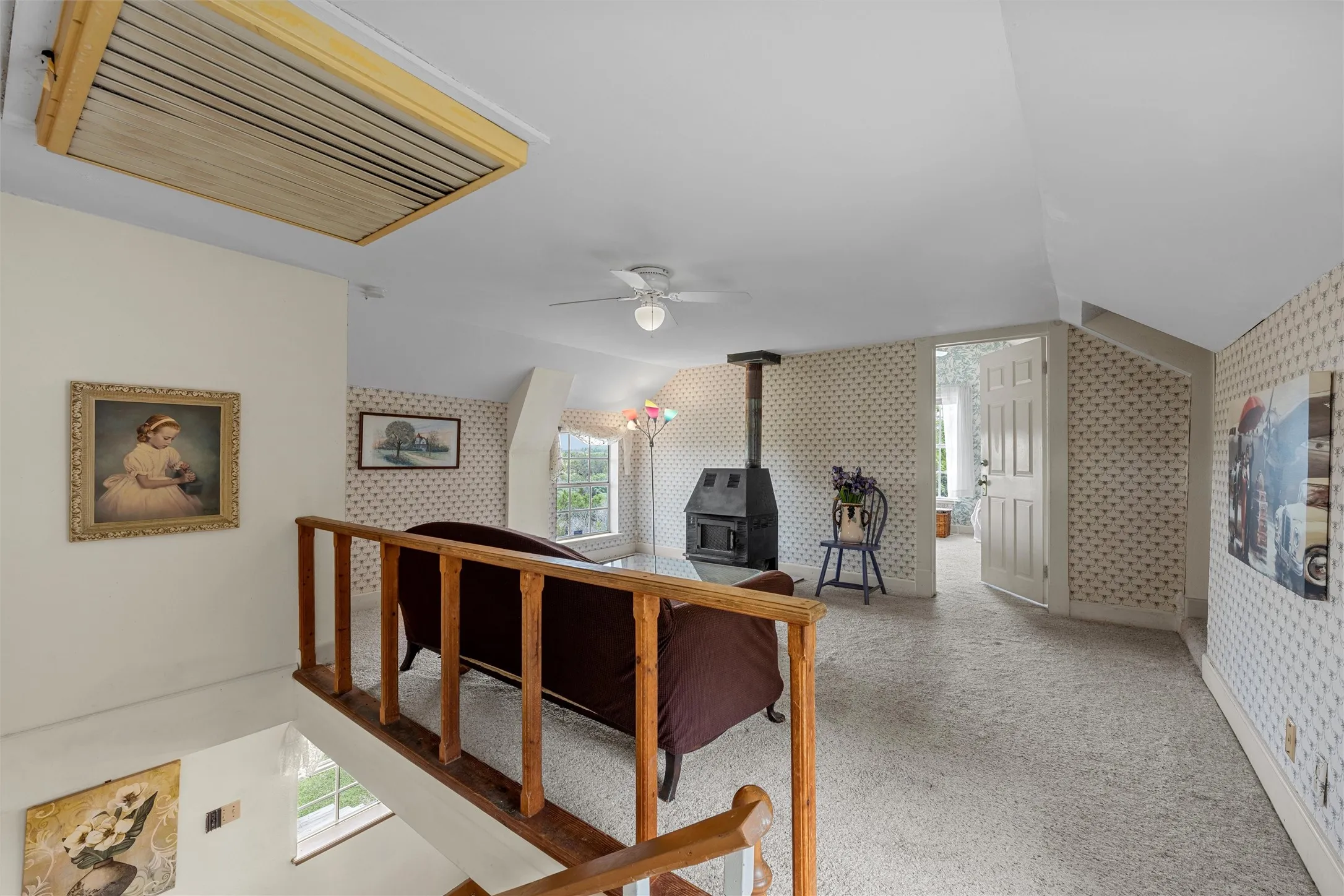 Single Family Residence For Sale in Bosque County , 8395 STATE HIGHWAY 22, Meridian, Texas 76665, 4 Bedroom, 2 Bathroom, Garage spaces, 1,856 Sqft, built in 1960, mls#21301021, Real Estate Agent in Meridian, Homes For Sale in Bosque county, Homes For Sale in Meridian, Realtor in Meridian Texas, Real Estate Brokerage Independent Realty Texas, Luminita Cordes Realtor