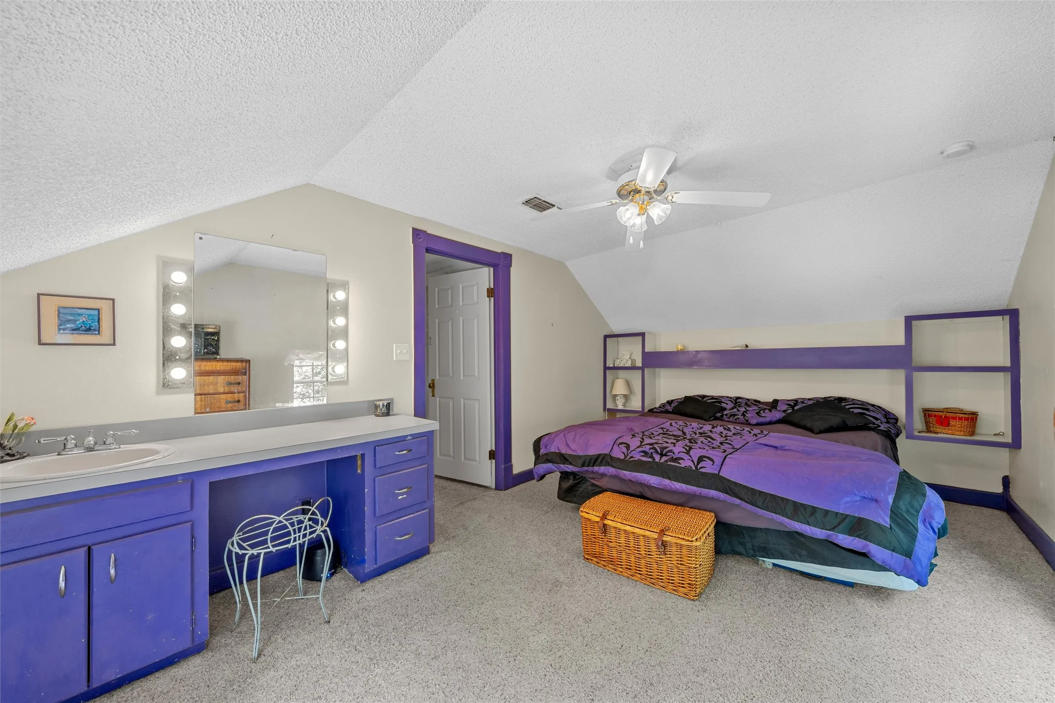 Single Family Residence For Sale in Bosque County , 8395 STATE HIGHWAY 22, Meridian, Texas 76665, 4 Bedroom, 2 Bathroom, Garage spaces, 1,856 Sqft, built in 1960, mls#21301021, Real Estate Agent in Meridian, Homes For Sale in Bosque county, Homes For Sale in Meridian, Realtor in Meridian Texas, Real Estate Brokerage Independent Realty Texas, Luminita Cordes Realtor