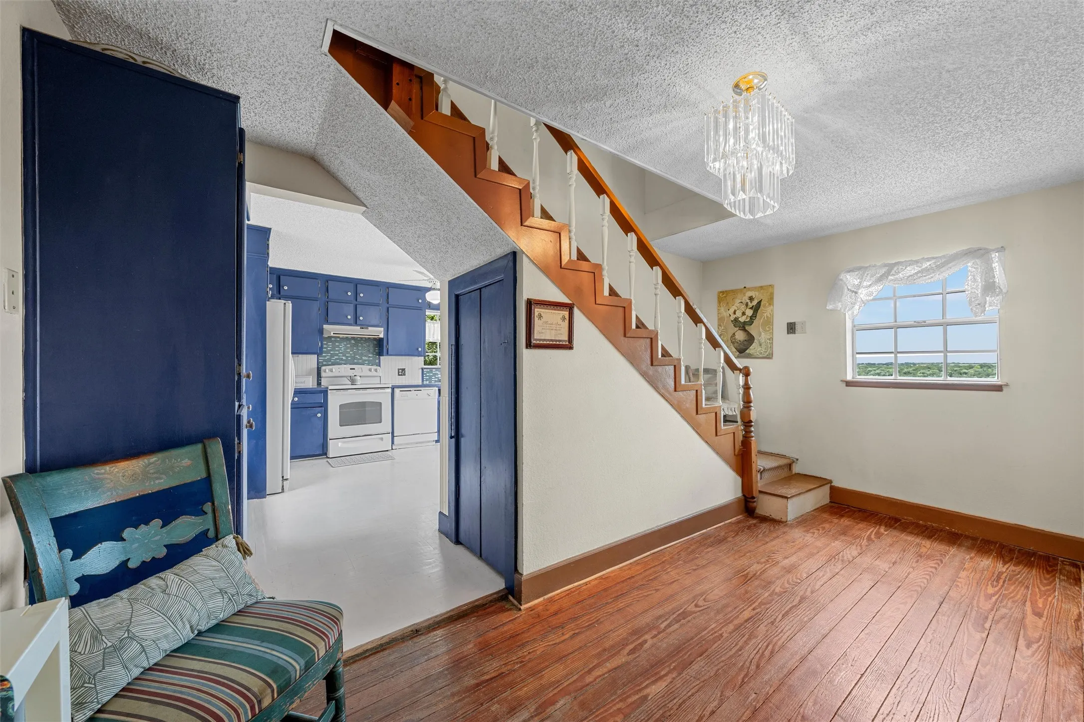 Single Family Residence For Sale in Bosque County , 8395 STATE HIGHWAY 22, Meridian, Texas 76665, 4 Bedroom, 2 Bathroom, Garage spaces, 1,856 Sqft, built in 1960, mls#21301021, Real Estate Agent in Meridian, Homes For Sale in Bosque county, Homes For Sale in Meridian, Realtor in Meridian Texas, Real Estate Brokerage Independent Realty Texas, Luminita Cordes Realtor