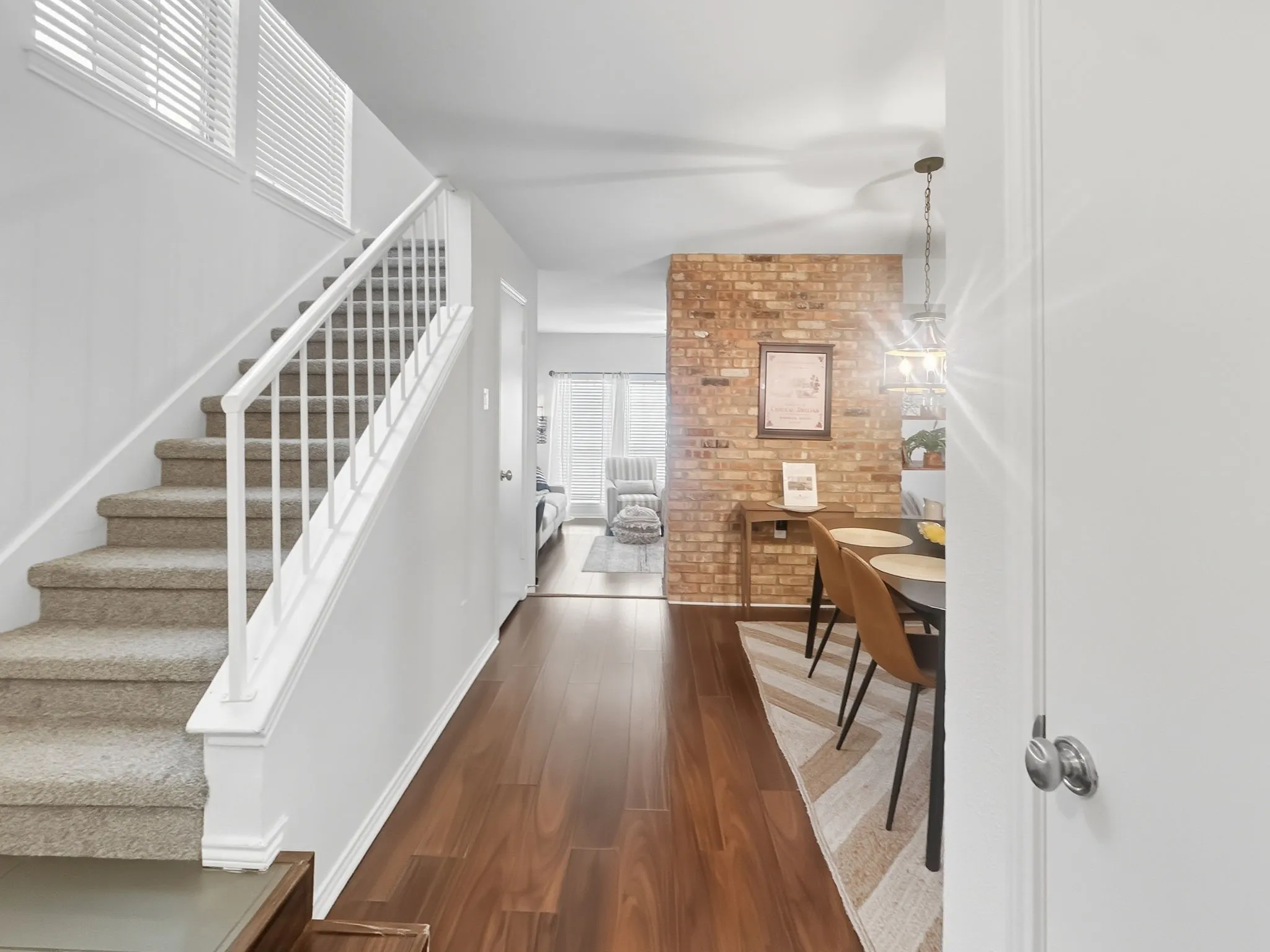 Condominium For Rent in Dallas County , 15151 Berry Trail 601, Dallas, Texas 75248, 2 Bedroom, 2 Bathroom, Garage spaces, 1,135 Sqft, built in 1980, Price $1,950, mls#21301069, Real Estate Agent in Dallas, Homes For Rent in Dallas county, Homes For Rent in Dallas, Realtor in Dallas Texas, Real Estate Brokerage Independent Realty Texas, Luminita Cordes Realtor