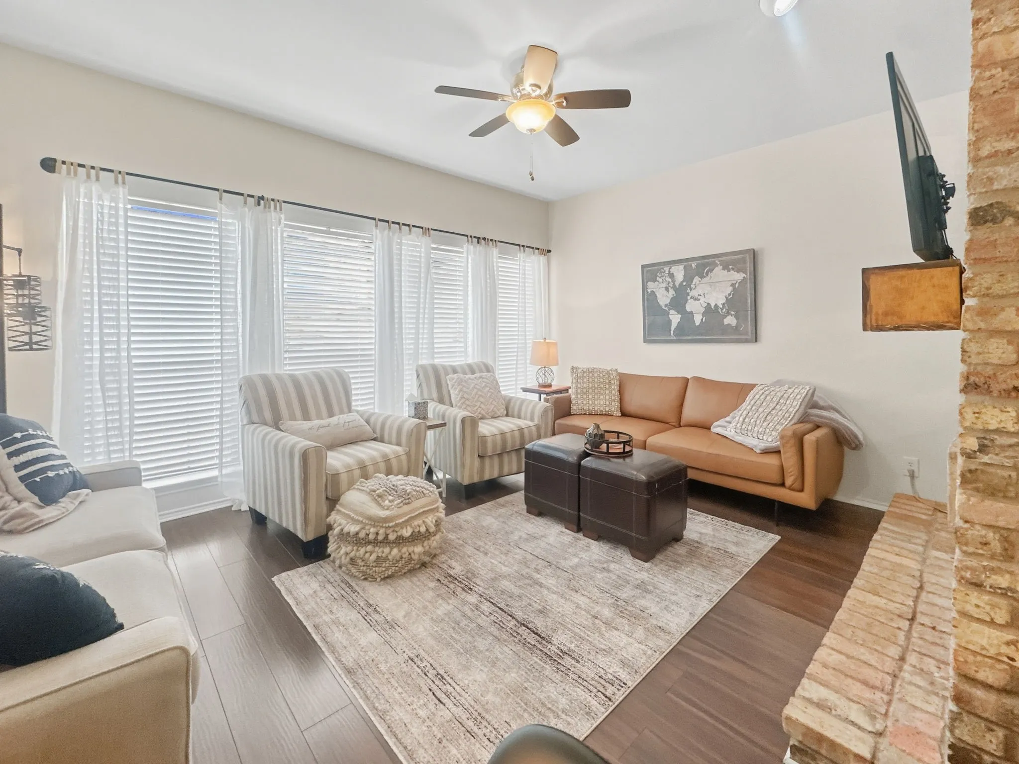 Condominium For Rent in Dallas County , 15151 Berry Trail 601, Dallas, Texas 75248, 2 Bedroom, 2 Bathroom, Garage spaces, 1,135 Sqft, built in 1980, Price $1,950, mls#21301069, Real Estate Agent in Dallas, Homes For Rent in Dallas county, Homes For Rent in Dallas, Realtor in Dallas Texas, Real Estate Brokerage Independent Realty Texas, Luminita Cordes Realtor