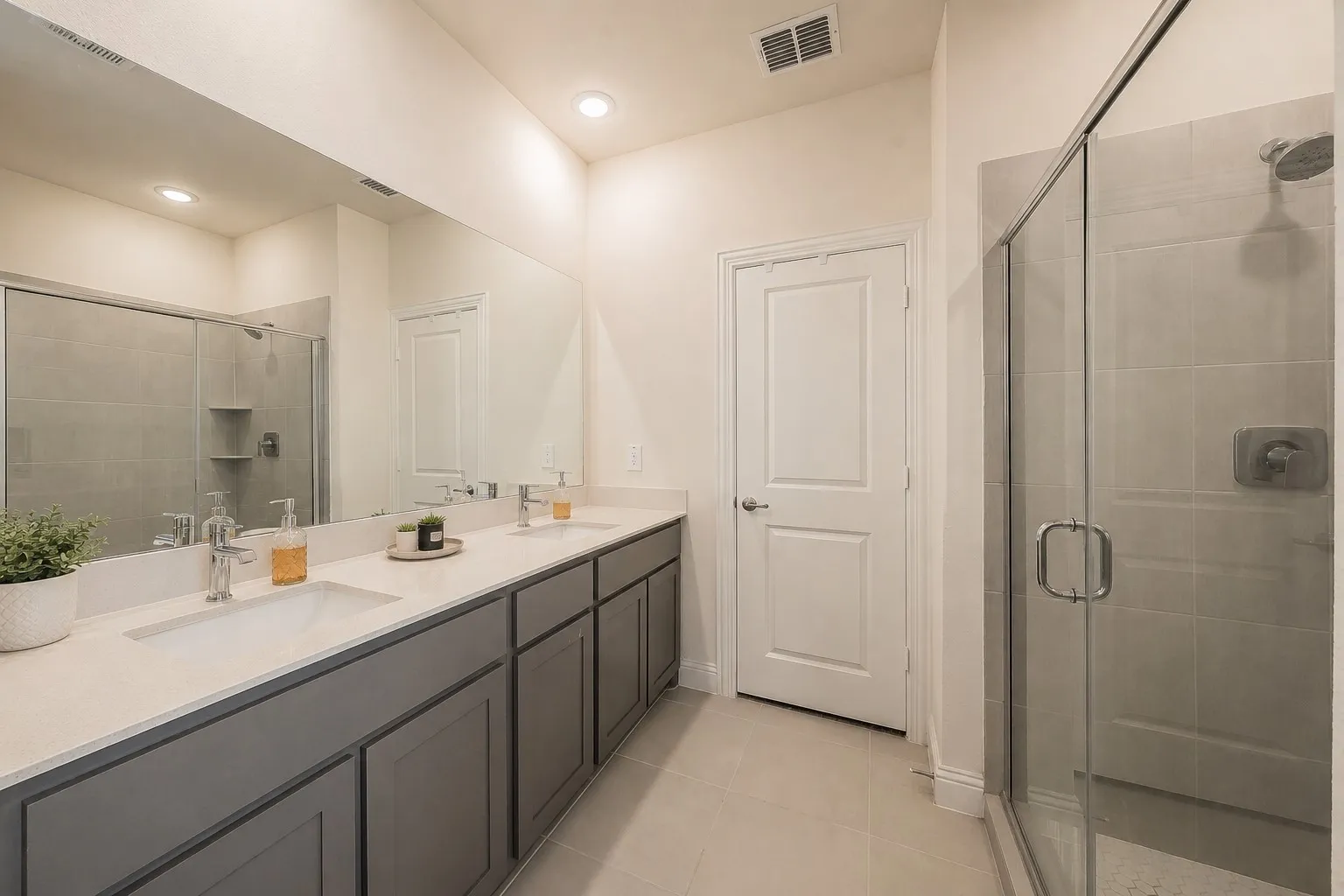Single Family Residence For Sale in Denton County , 317 Brooklawn Avenue, Little Elm, Texas 75068, 4 Bedroom, 3 Bathroom, 2 Garage spaces, 3,045 Sqft, built in 2024, mls#21301060, Real Estate Agent in Little Elm, Homes For Sale in Denton county, Homes For Sale in Little Elm, Realtor in Little Elm Texas, Real Estate Brokerage Independent Realty Texas, Luminita Cordes Realtor