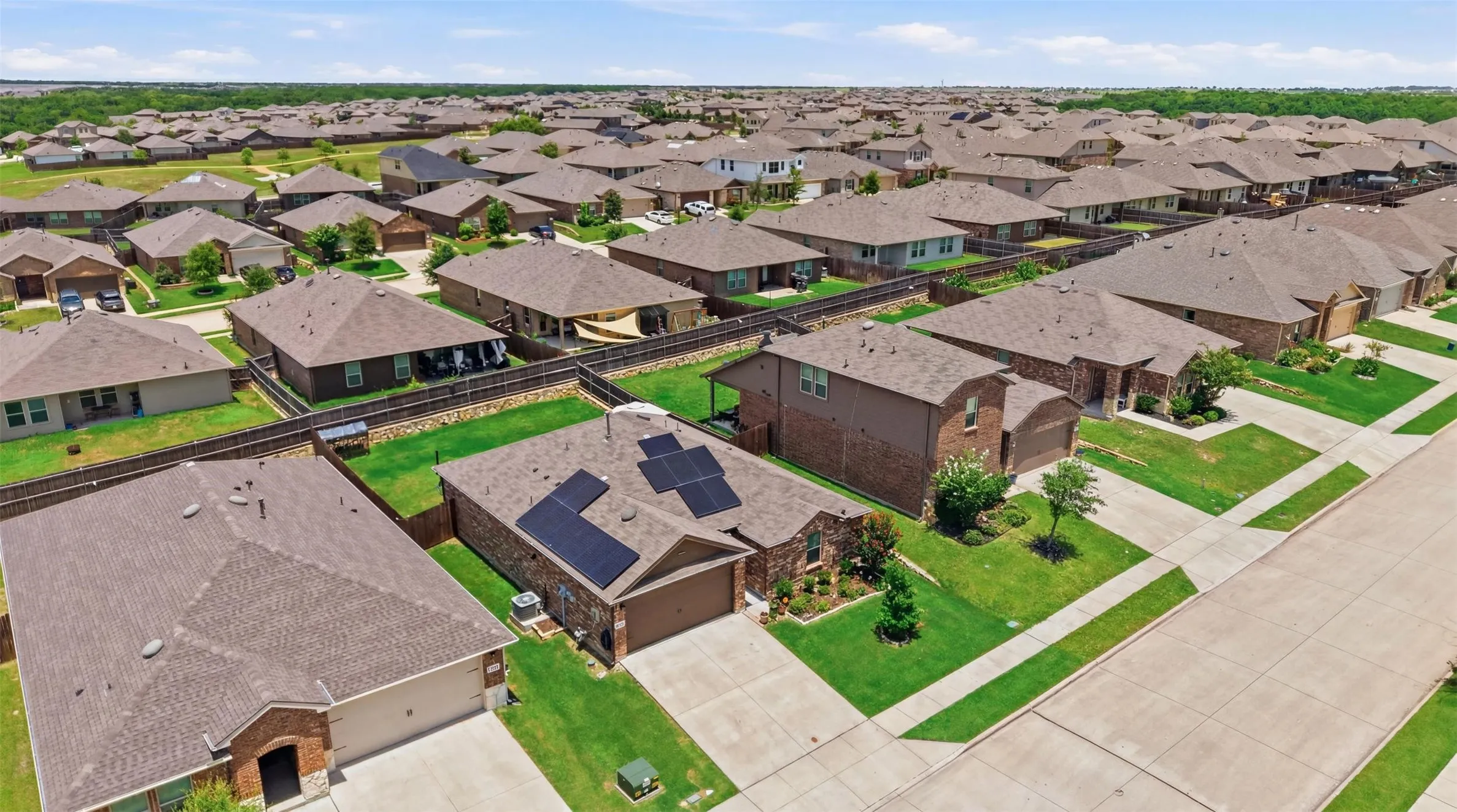 Single Family Residence For Sale in Kaufman County , 2424 Wildhaven Road, Crandall, Texas 75114, 3 Bedroom, 2 Bathroom, 2 Garage spaces, 1,521 Sqft, built in 2021, mls#21301078, Real Estate Agent in Crandall, Homes For Sale in Kaufman county, Homes For Sale in Crandall, Realtor in Crandall Texas, Real Estate Brokerage Independent Realty Texas, Luminita Cordes Realtor