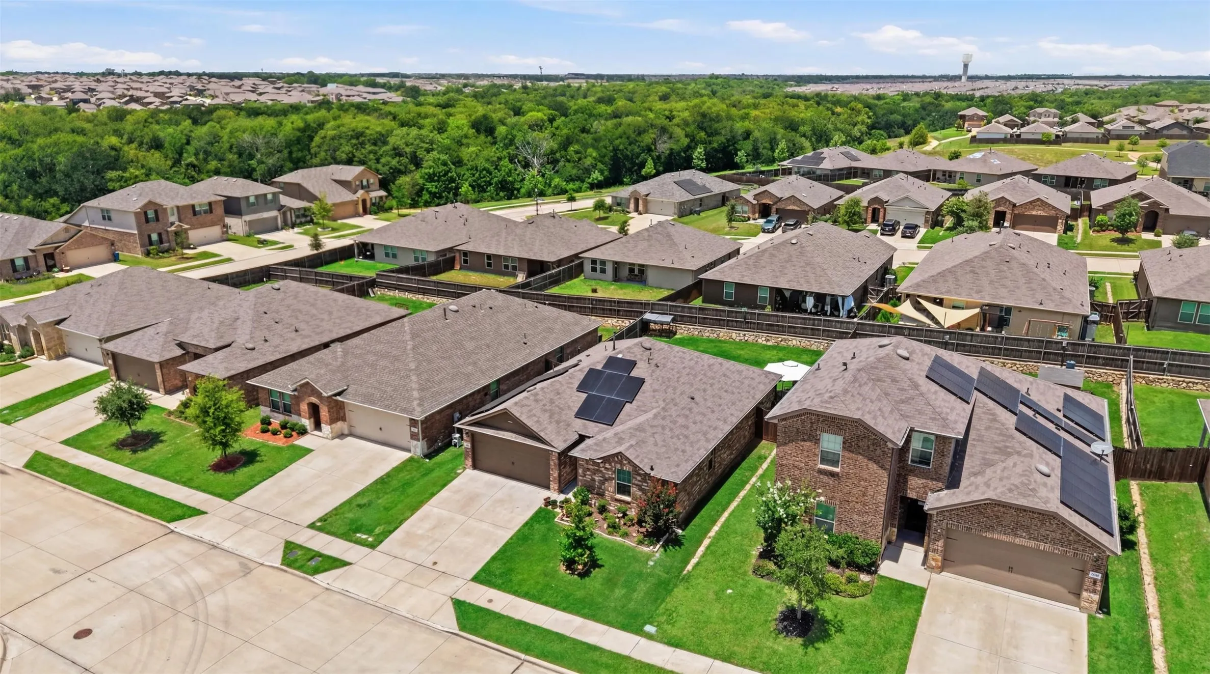 Single Family Residence For Sale in Kaufman County , 2424 Wildhaven Road, Crandall, Texas 75114, 3 Bedroom, 2 Bathroom, 2 Garage spaces, 1,521 Sqft, built in 2021, mls#21301078, Real Estate Agent in Crandall, Homes For Sale in Kaufman county, Homes For Sale in Crandall, Realtor in Crandall Texas, Real Estate Brokerage Independent Realty Texas, Luminita Cordes Realtor