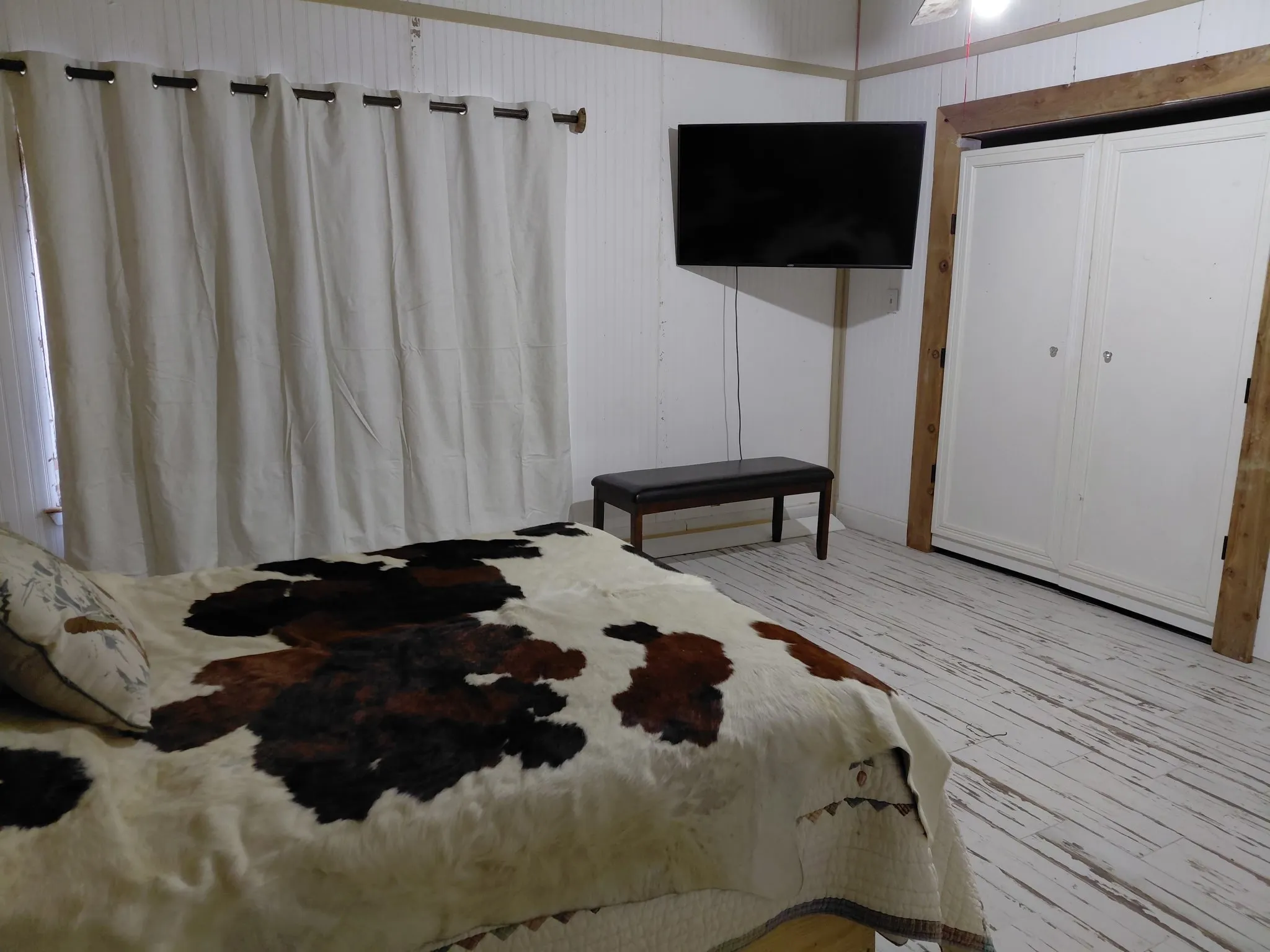 Single Family Residence For Sale in Van Zandt County , 123 Private Road 7827, Wills Point, Texas 75169, 3 Bedroom, 1 Bathroom, Garage spaces, 1,392 Sqft, built in 1977, mls#21301076, Real Estate Agent in Wills Point, Homes For Sale in Van Zandt county, Homes For Sale in Wills Point, Realtor in Wills Point Texas, Real Estate Brokerage Independent Realty Texas, Luminita Cordes Realtor